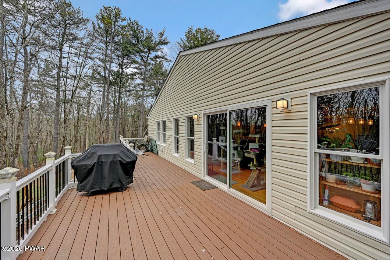 Milford, Pennsylvania, 18337, United States, 3 Bedrooms Bedrooms, ,3 BathroomsBathrooms,Residential,For Sale,2011309