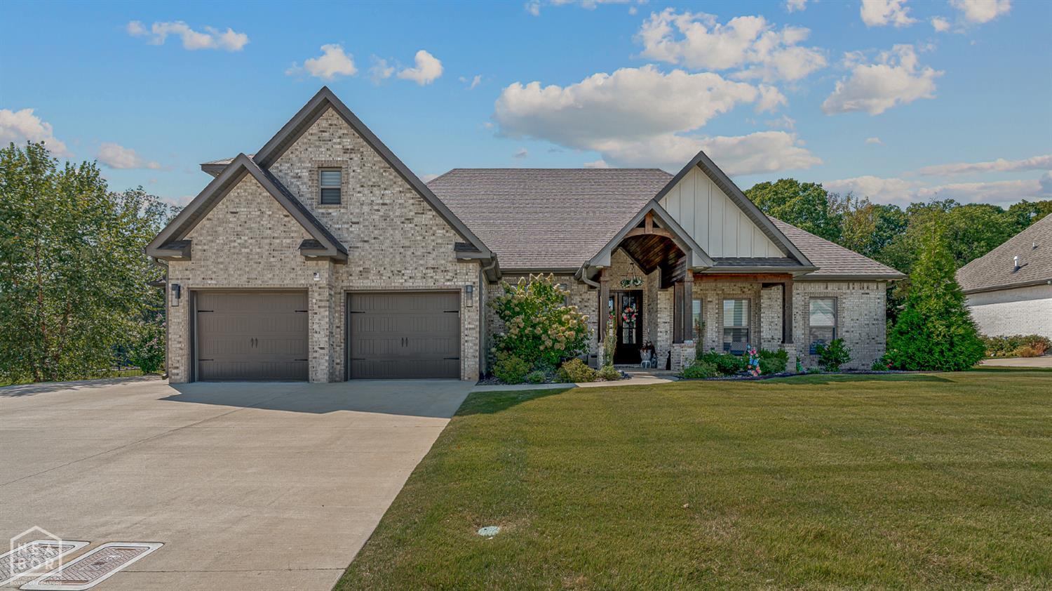 Jonesboro, Arkansas, 72404, United States, ,4 BathroomsBathrooms,Residential,For Sale,1989871