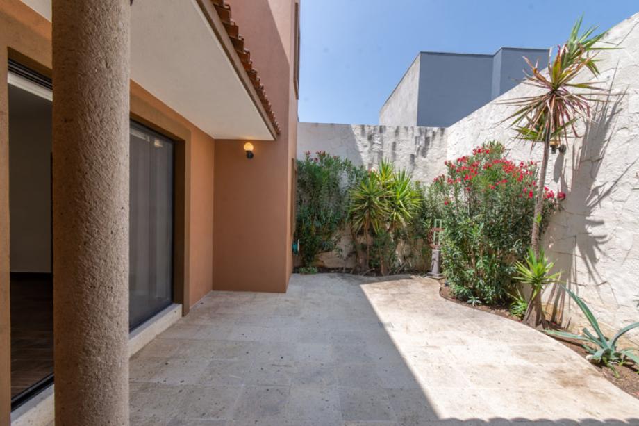San Miguel de Allende, Guanajuato, 37774, Mexico, 3 Bedrooms Bedrooms, ,3 BathroomsBathrooms,Residential,For Sale,1859638