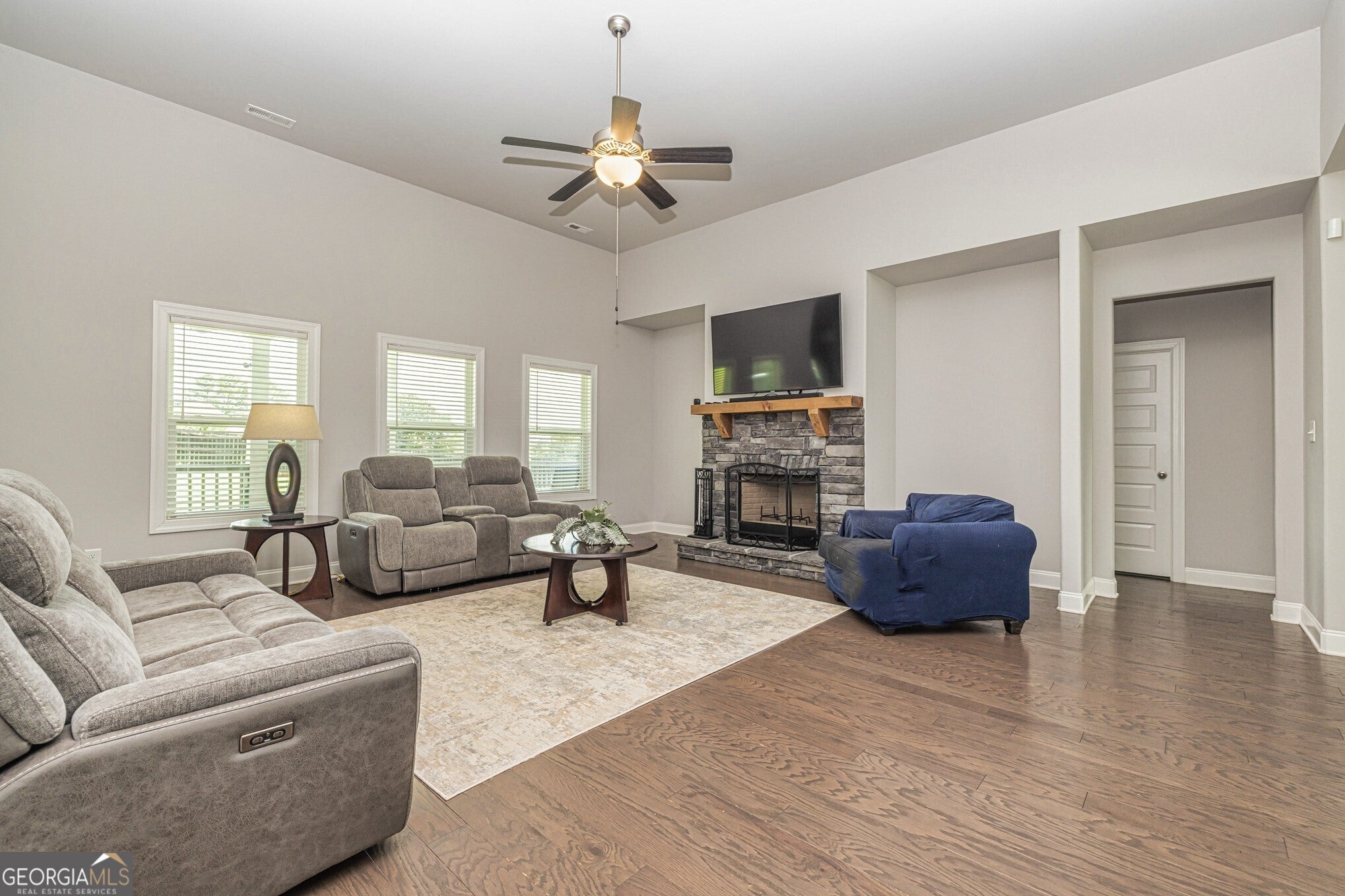 Newnan, Georgia, 30263, United States, 4 Bedrooms Bedrooms, ,3 BathroomsBathrooms,Residential,For Sale,1935946