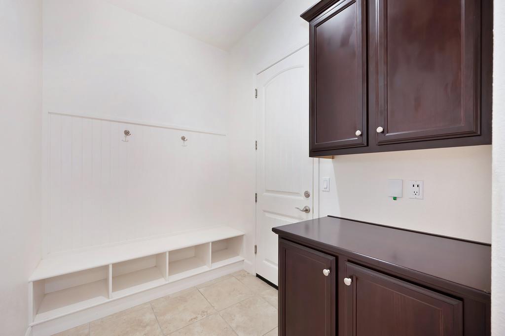 Sacramento, California, 95834, United States, 2 Bedrooms Bedrooms, ,2 BathroomsBathrooms,Residential,For Sale,1999739