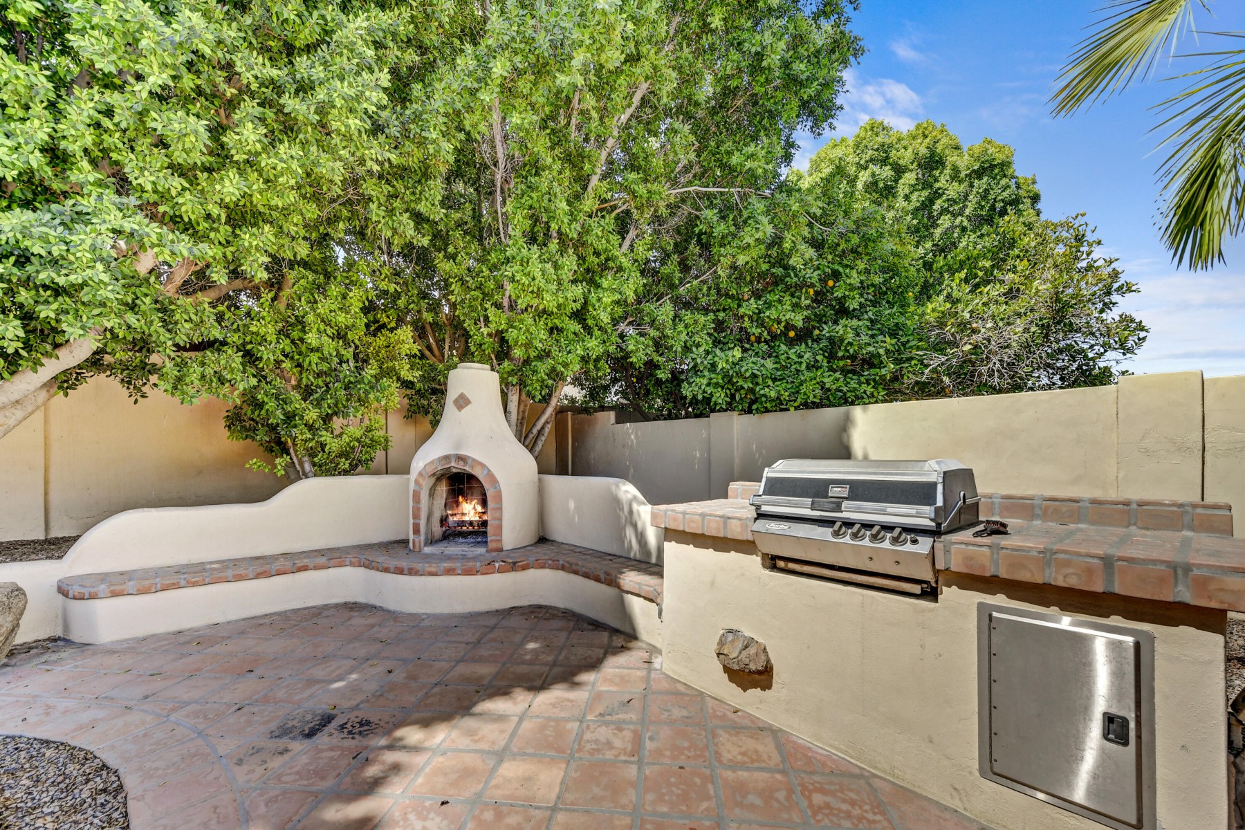  Camelot Village - 物件實景