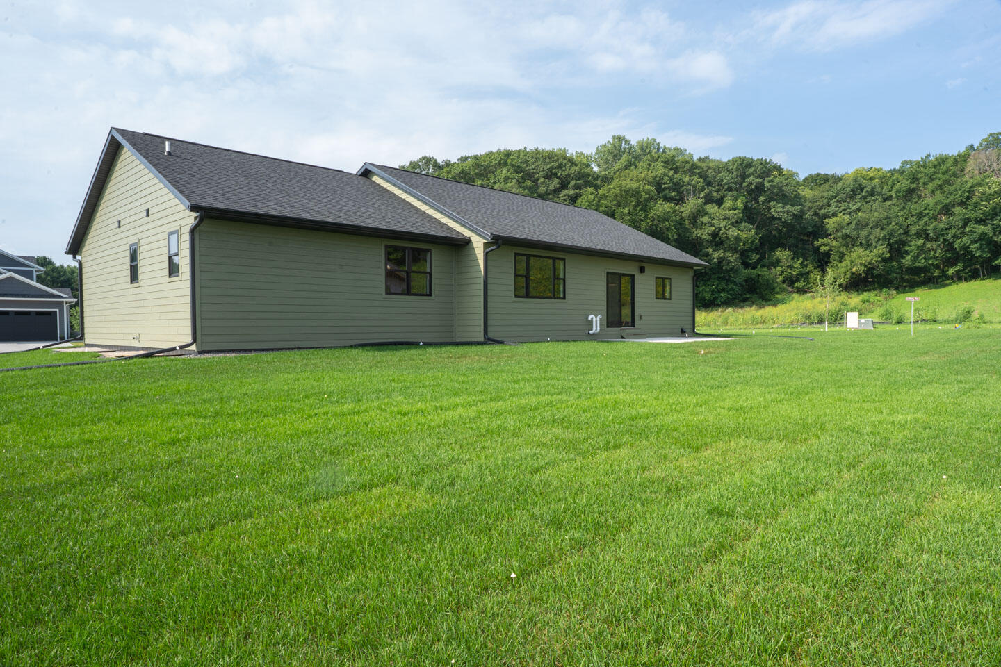 Holmen, Wisconsin, 54636, United States, 5 Bedrooms Bedrooms, ,3 BathroomsBathrooms,Residential,For Sale,1986316