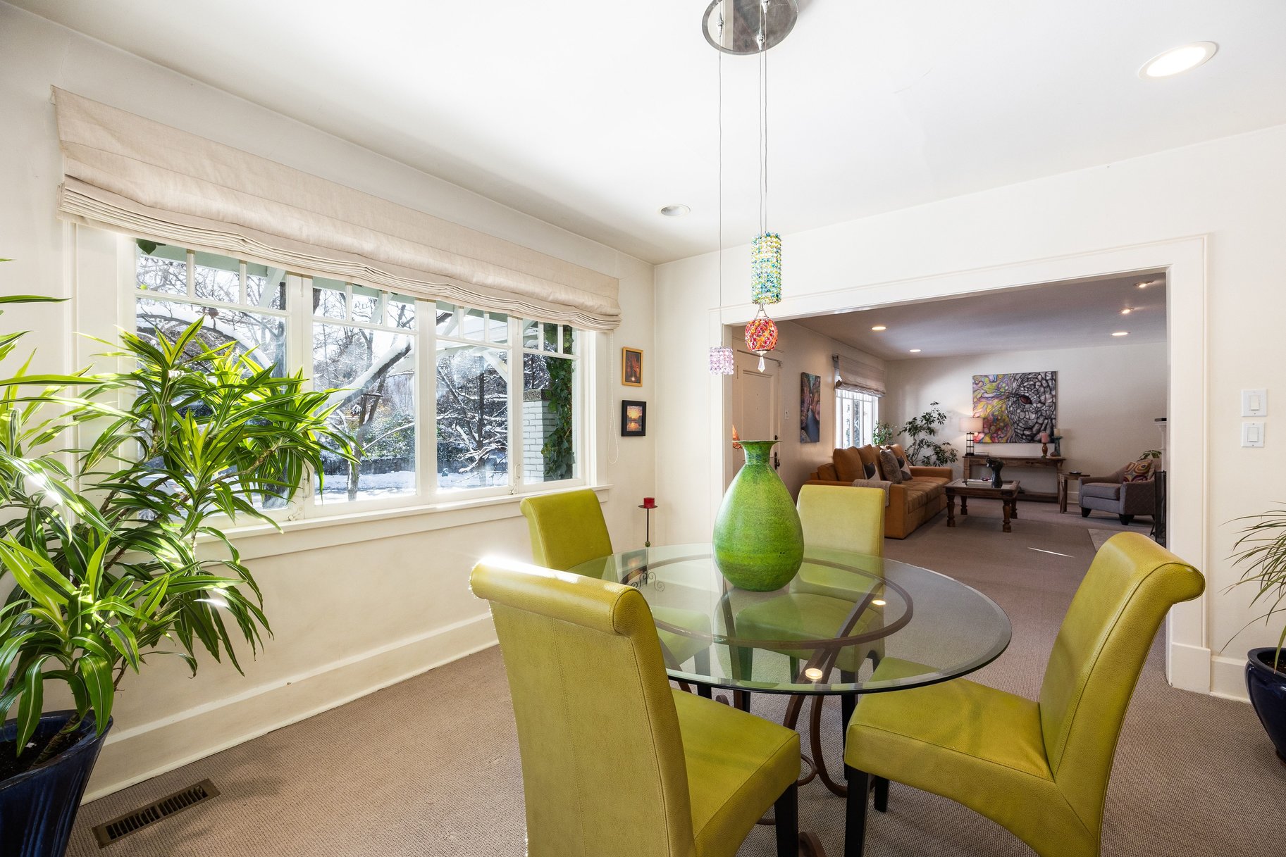  Timeless Bungalow with Enjoyable Outdoor Living - 物件實景