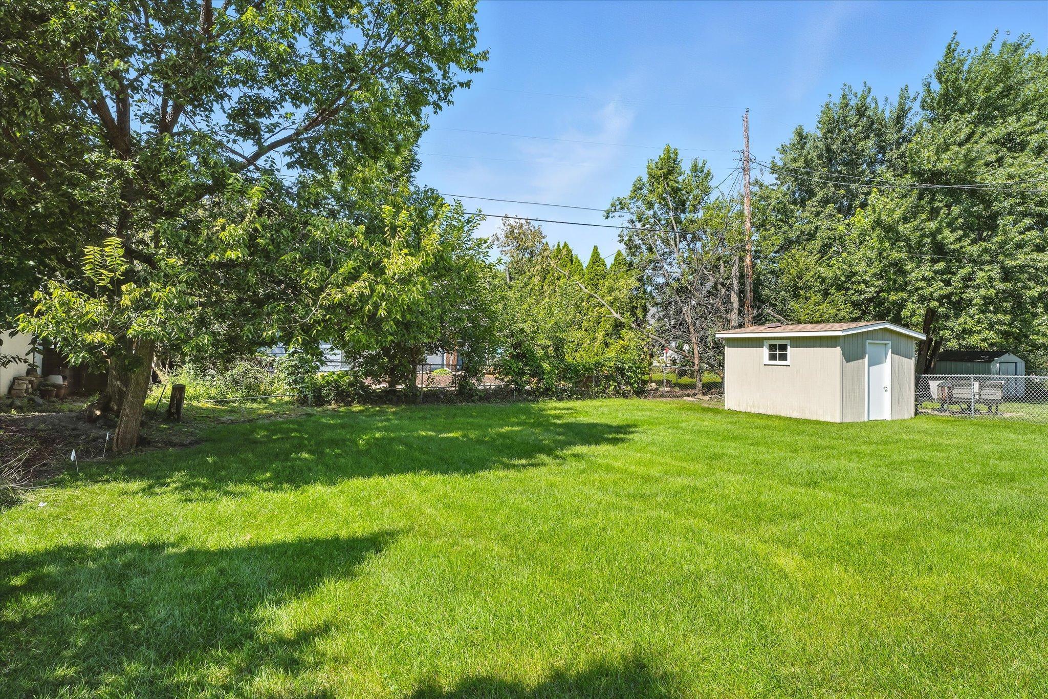 Edina, Minnesota, 55410, United States, 3 Bedrooms Bedrooms, ,1 BathroomBathrooms,Residential,For Sale,1941033