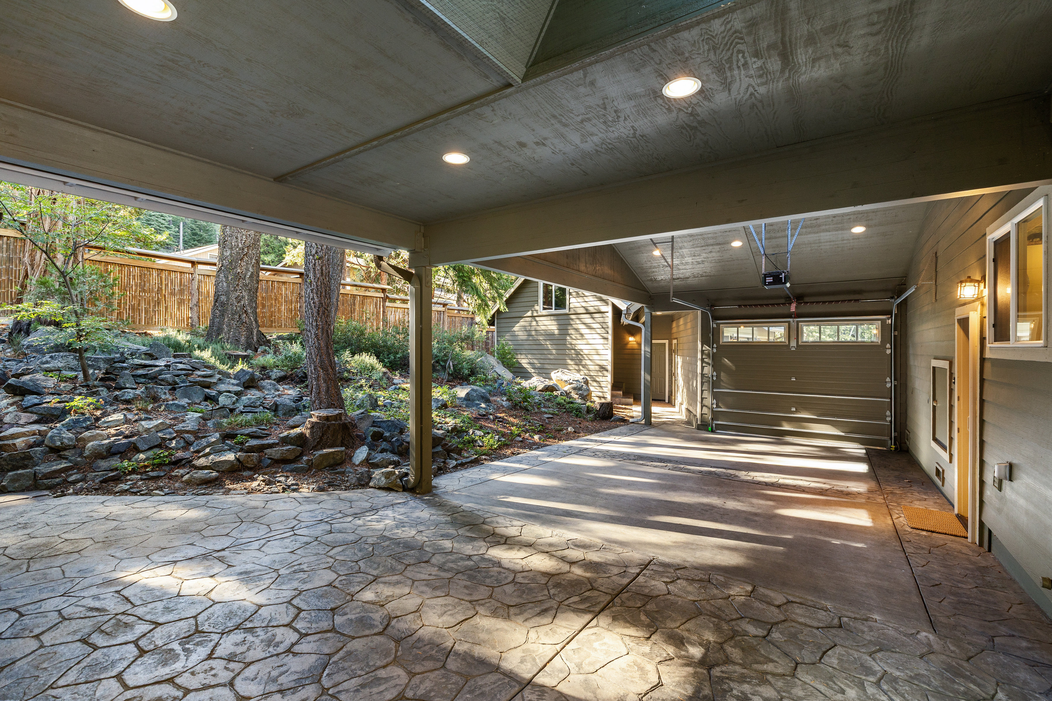  Luxury Mountain Retreat with Guest House on 1 Acre in the Heart of Graeagle - 物件實景