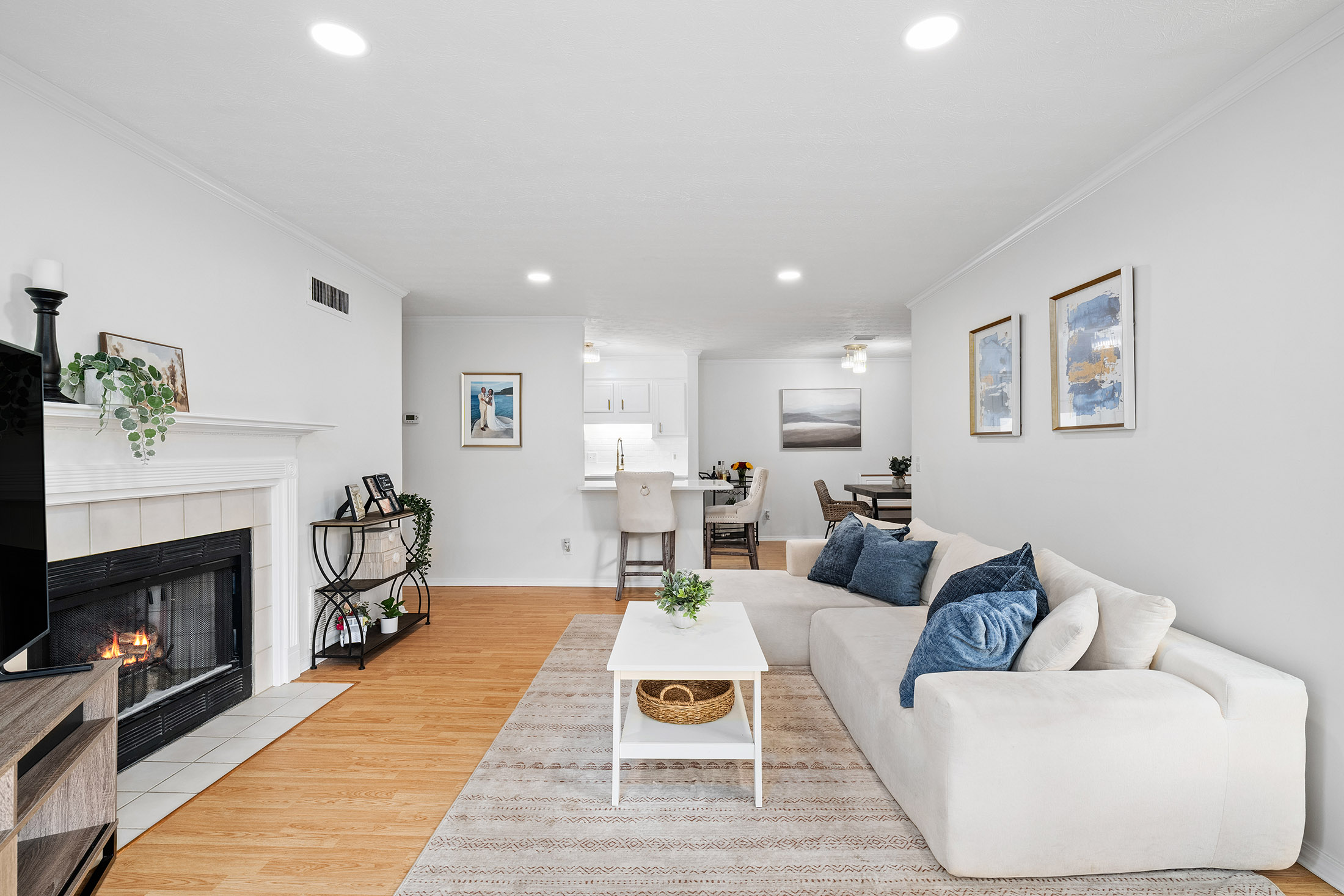  Perfectly Positioned Between the Charm of Downtown Roswell and Sandy Springs - 物件實景