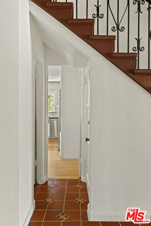 Los Angeles, California, 90036, United States, 4 Bedrooms Bedrooms, ,3 BathroomsBathrooms,Residential,For Sale,1849800