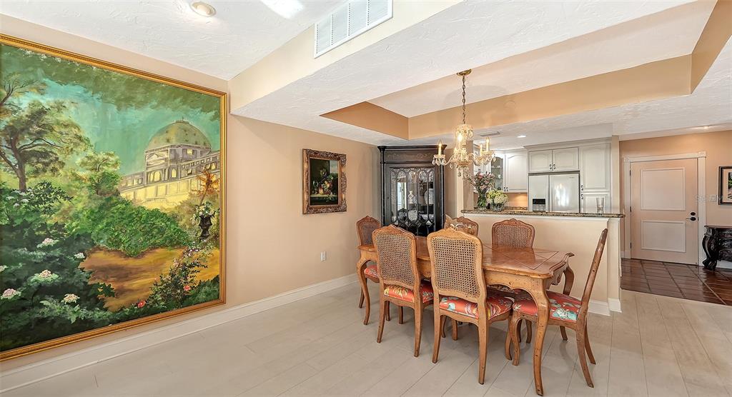 Longboat Key, Florida, 34228, United States, 2 Bedrooms Bedrooms, ,2 BathroomsBathrooms,Residential,For Sale,1989062