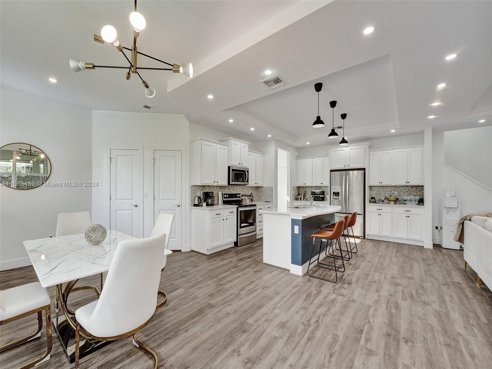 4334 Large Leaf Ln, Hollywood, Florida, 33021, United States, 6 Bedrooms Bedrooms, ,4 BathroomsBathrooms,Residential,For Sale,4334 Large Leaf Ln,1500872