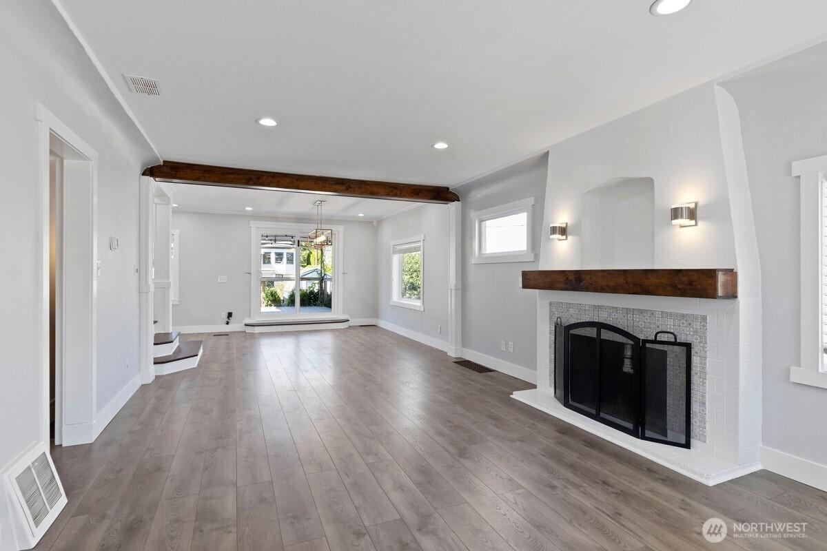 TACOMA, Washington, 98407, United States, 3 Bedrooms Bedrooms, ,3 BathroomsBathrooms,Residential,For Sale,1900882
