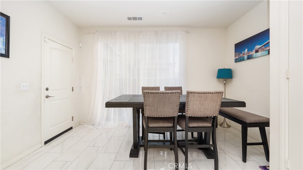 Fontana, California, 92336, United States, 3 Bedrooms Bedrooms, ,3 BathroomsBathrooms,Residential,For Sale,1975846