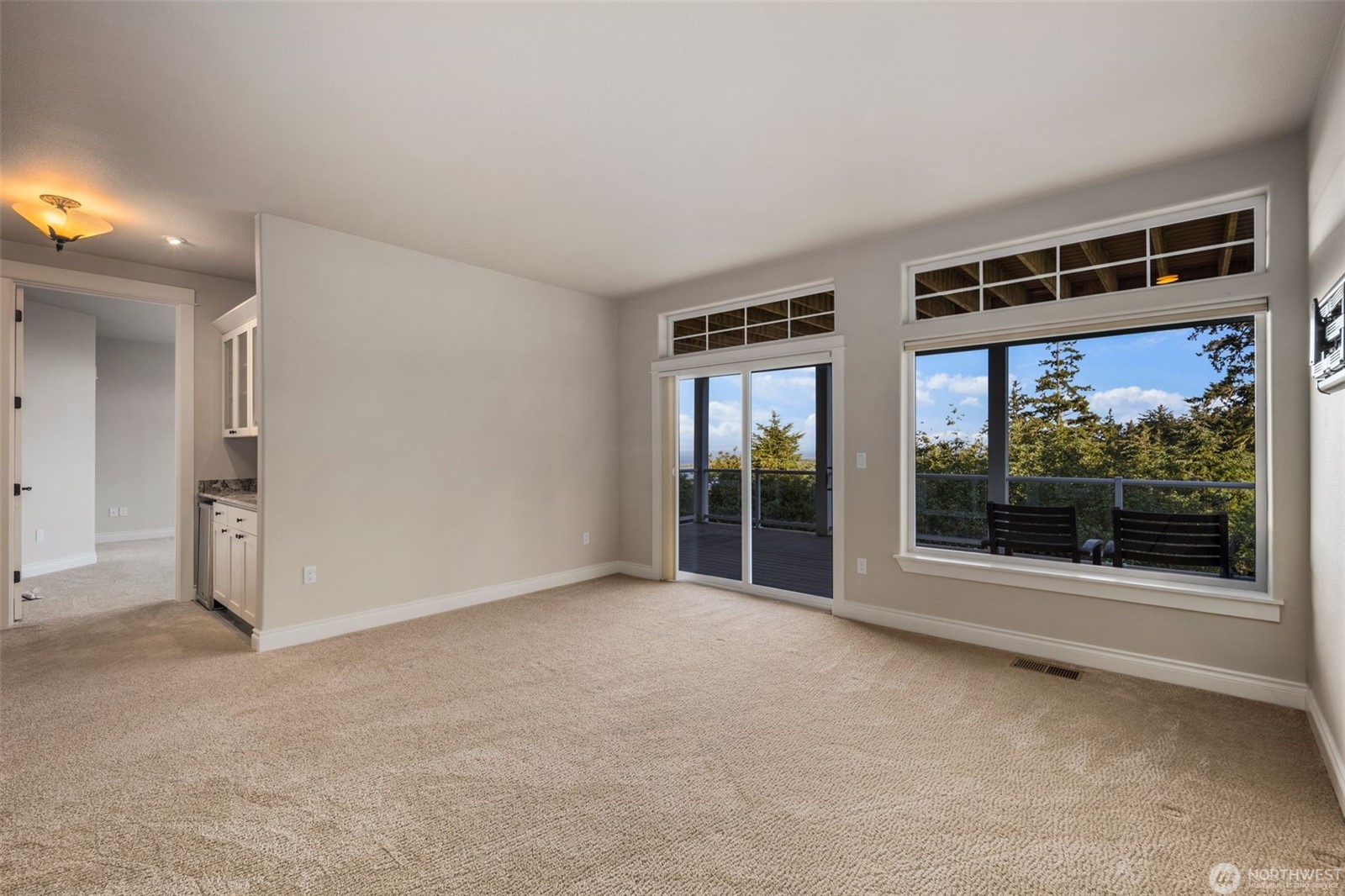 Ilwaco, Washington, 98624, United States, 3 Bedrooms Bedrooms, ,3 BathroomsBathrooms,Residential,For Sale,1978270