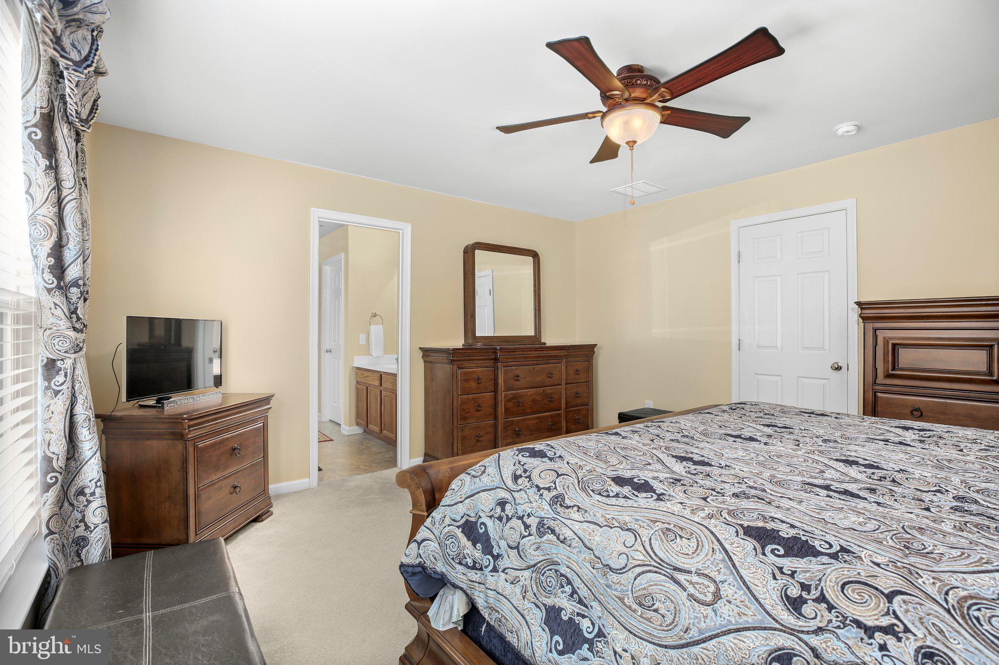 Fredericksburg, Virginia, 22406, United States, 3 Bedrooms Bedrooms, ,2 BathroomsBathrooms,Residential,For Sale,1887792