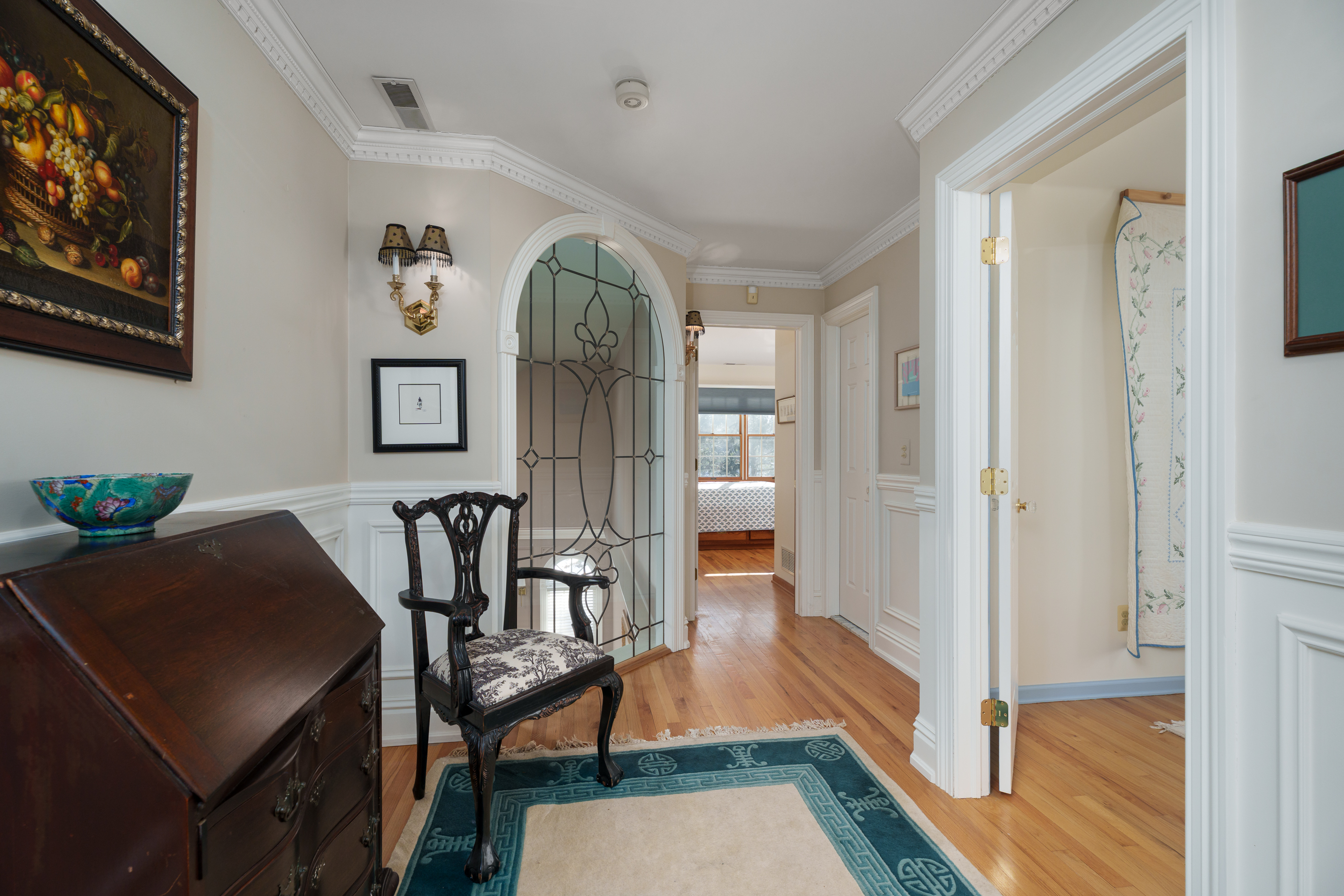  Architecturally Distinct with Greenhouse, Sunroom, and Updated Kitchen - 物件實景