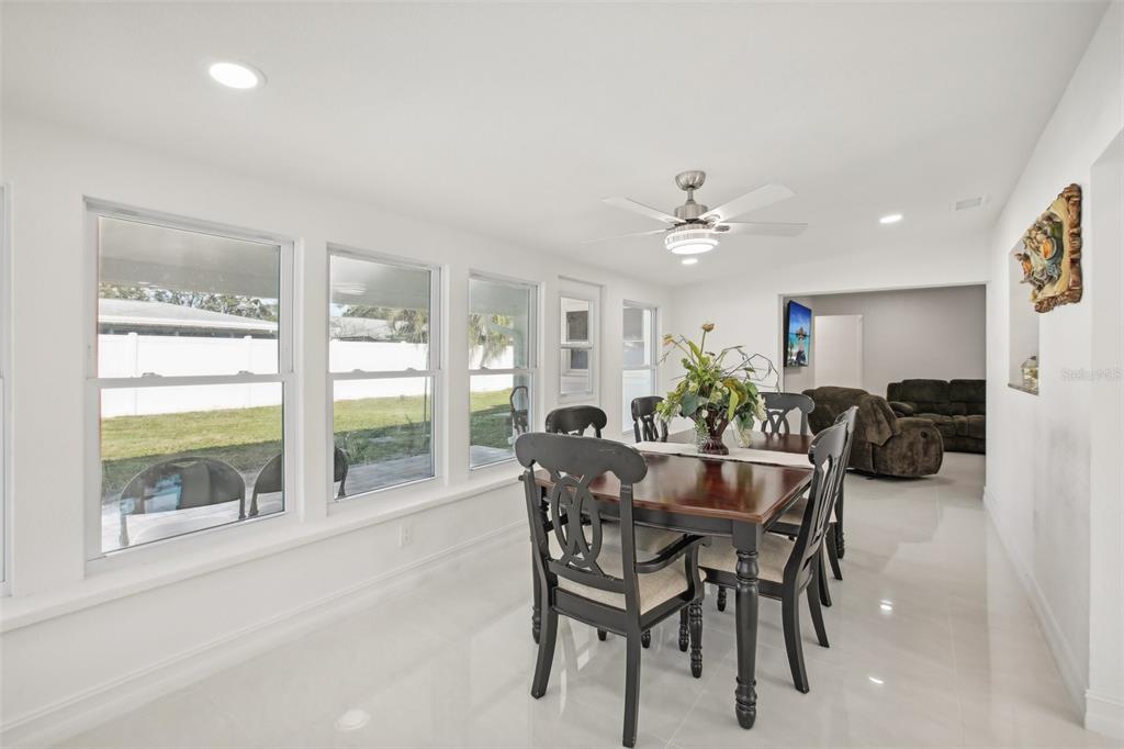 St Petersburg, Florida, 33710, United States, 3 Bedrooms Bedrooms, ,2 BathroomsBathrooms,Residential,For Sale,1849004