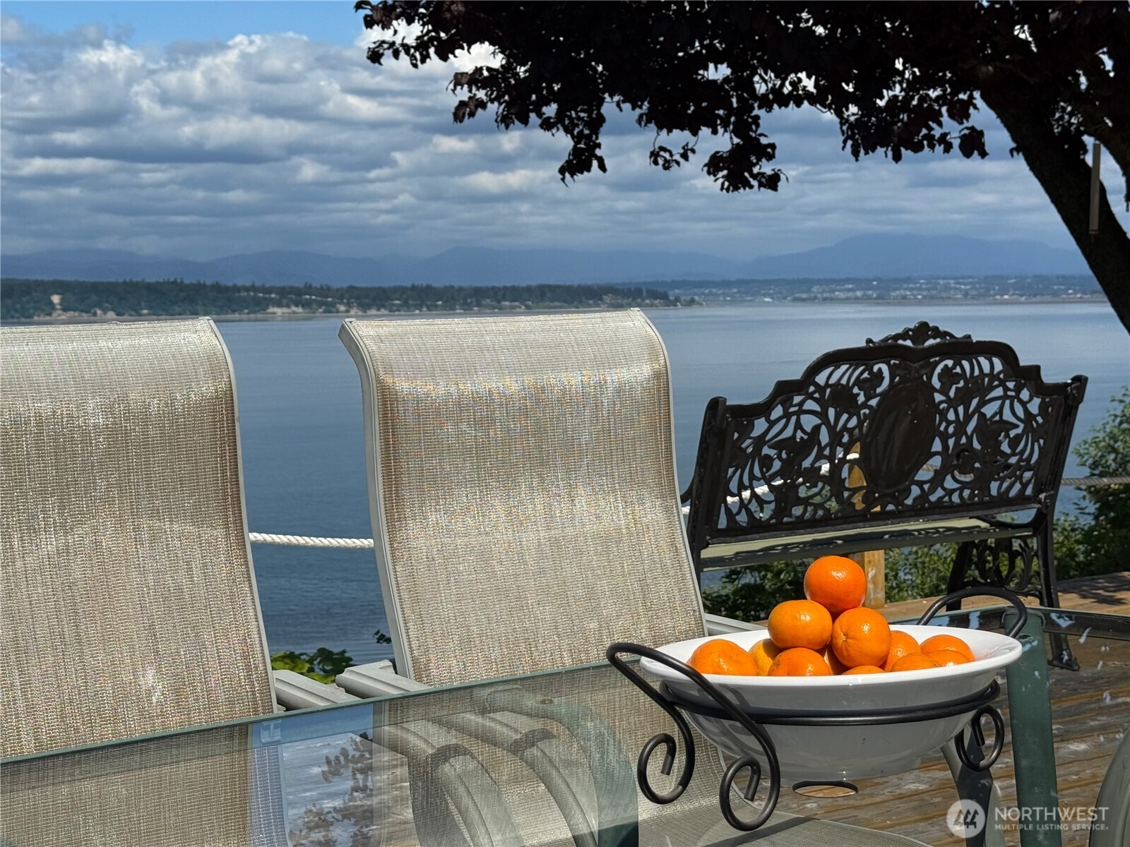 Hat Island, Washington, 98206, United States, 2 Bedrooms Bedrooms, ,1 BathroomBathrooms,Residential,For Sale,2006493