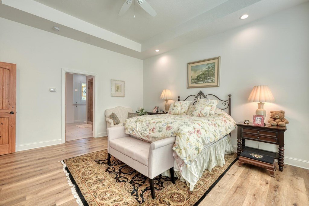 Hayesville, North Carolina, 29804, United States, 3 Bedrooms Bedrooms, ,3 BathroomsBathrooms,Residential,For Sale,1983718