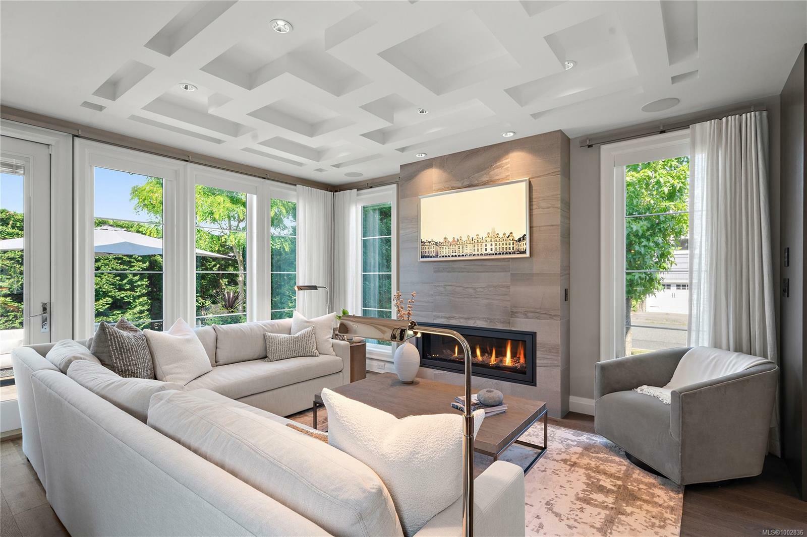 OAK BAY, British Columbia, V8R 3L8, CA, 6 Bedrooms Bedrooms, ,Residential,For Sale,1875057