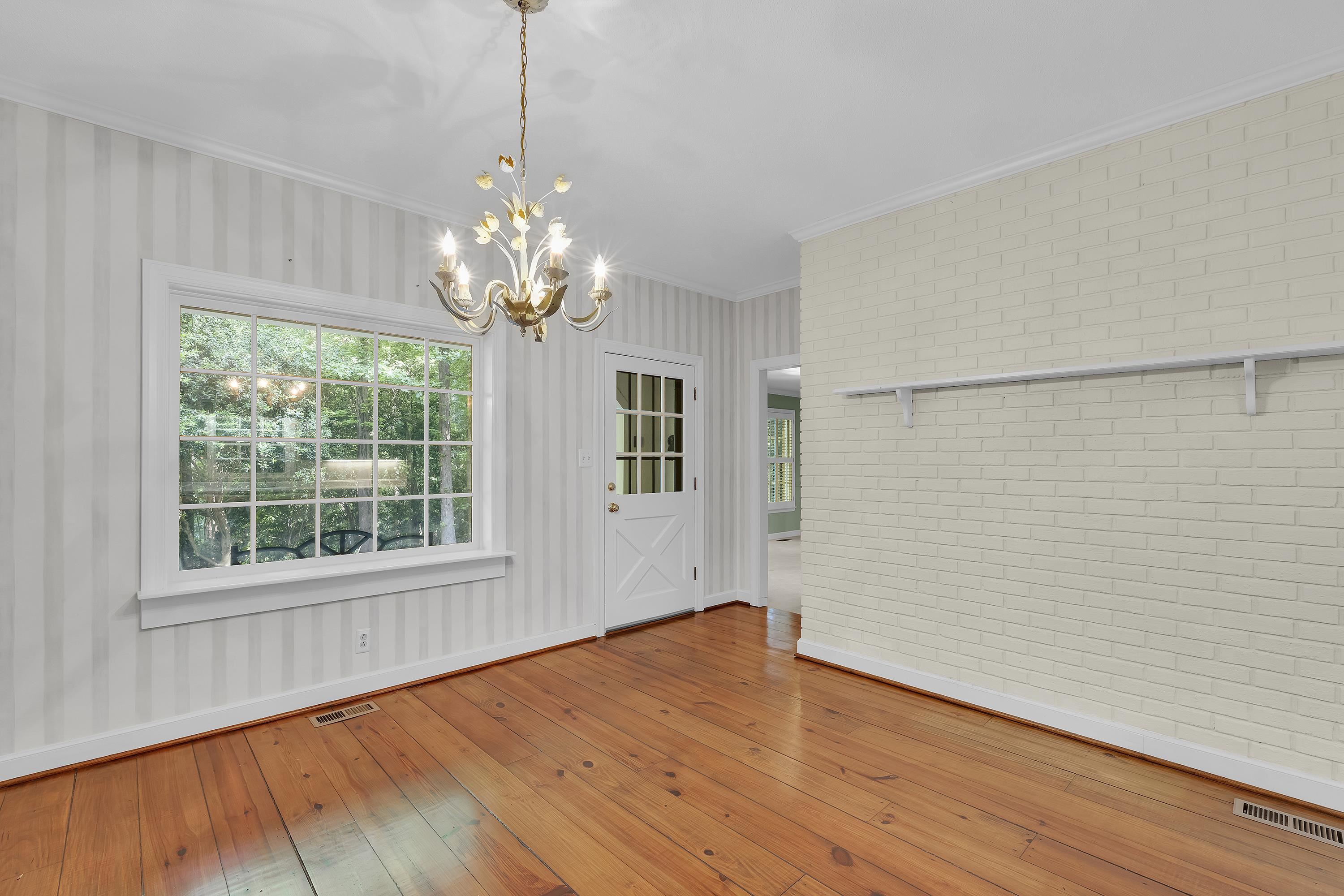 Spartanburg, South Carolina, 29302, United States, 4 Bedrooms Bedrooms, ,3 BathroomsBathrooms,Residential,For Sale,1907438