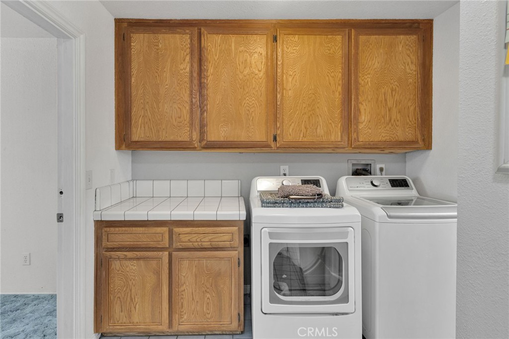 Apple Valley, California, 92307, United States, 4 Bedrooms Bedrooms, ,4 BathroomsBathrooms,Residential,For Sale,1992850