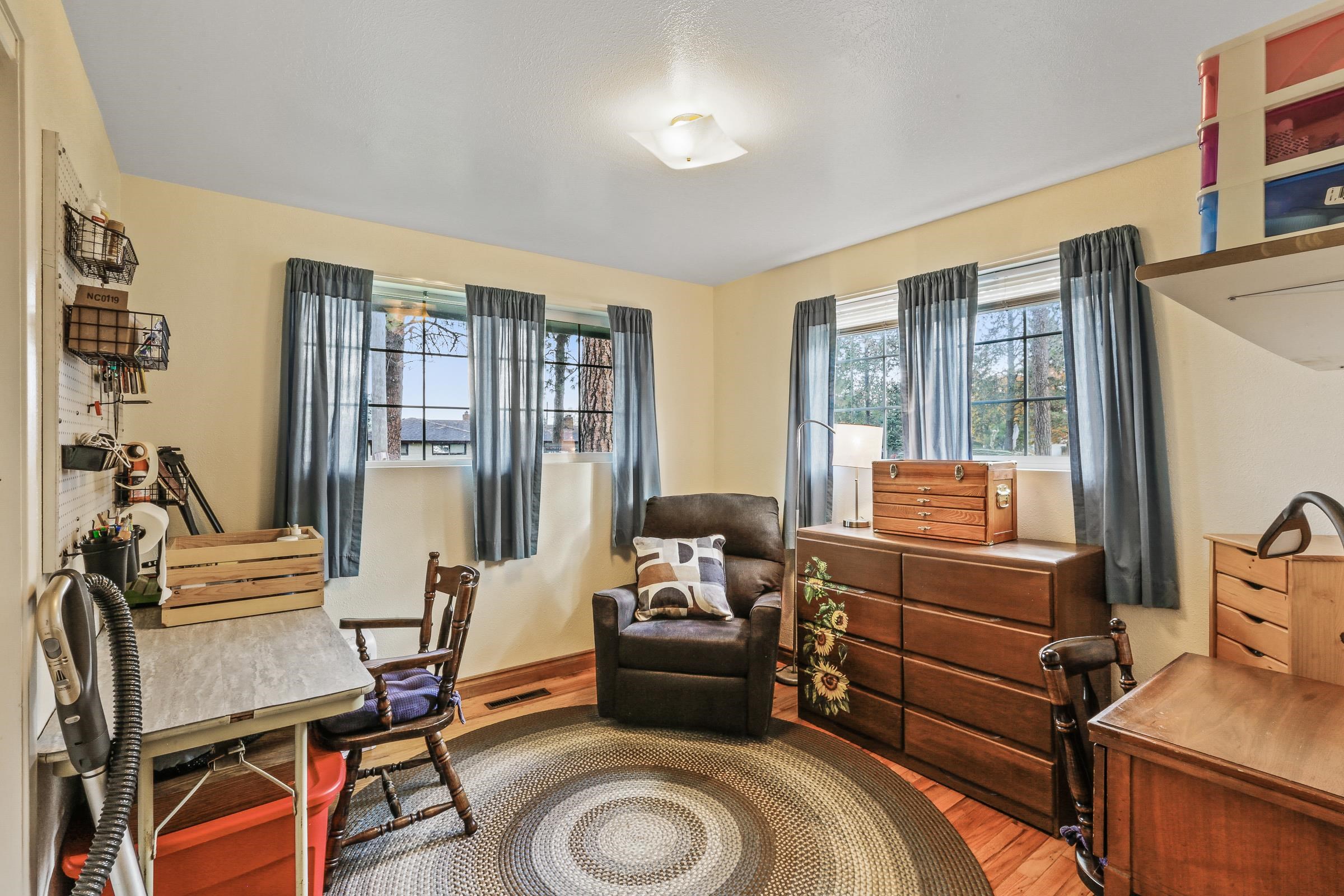 Spokane Valley, Washington, 99216, United States, 5 Bedrooms Bedrooms, ,3 BathroomsBathrooms,Residential,For Sale,1973902