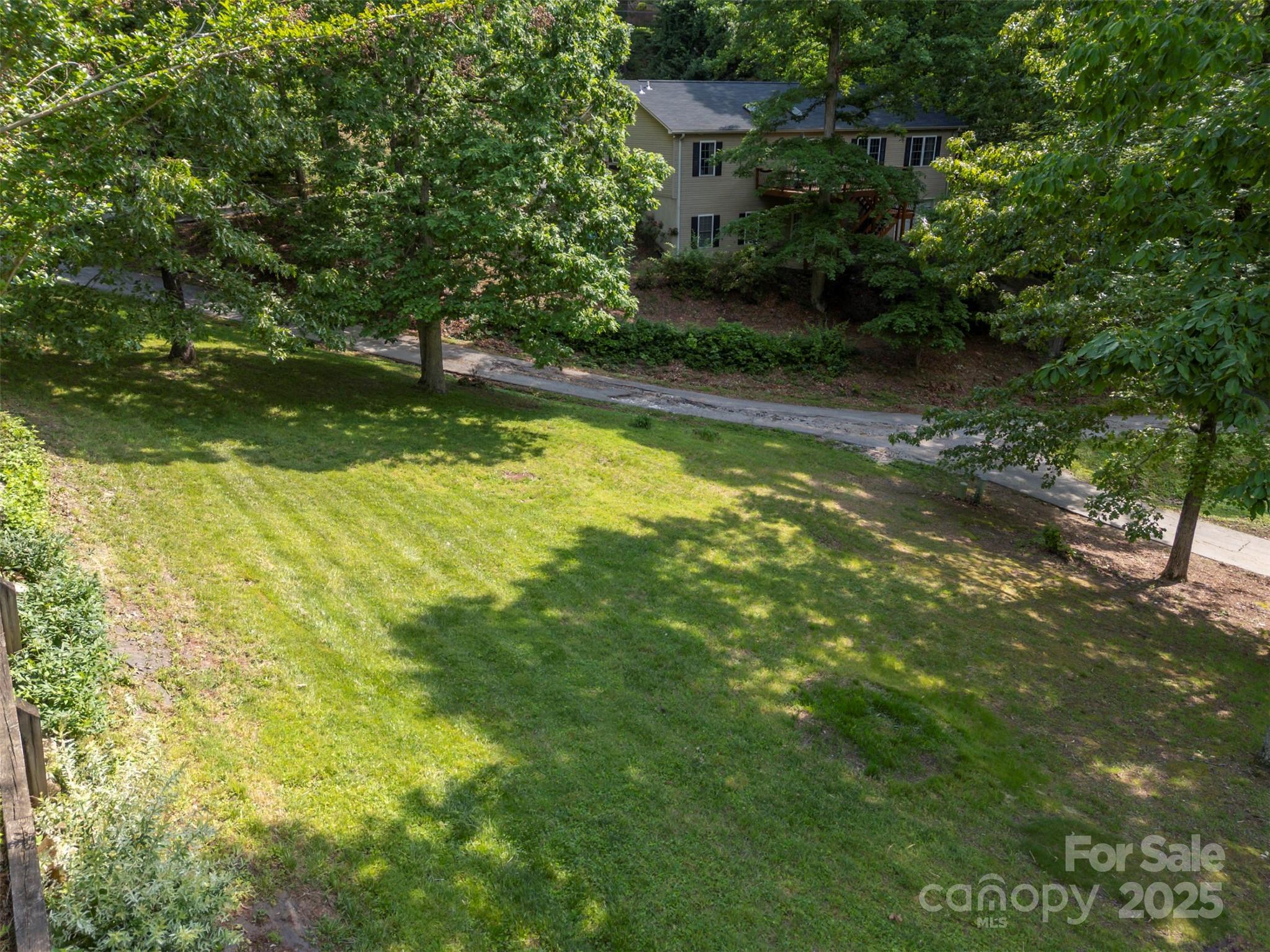 Zirconia, North Carolina, 28790, United States, 3 Bedrooms Bedrooms, ,2 BathroomsBathrooms,Residential,For Sale,1827884