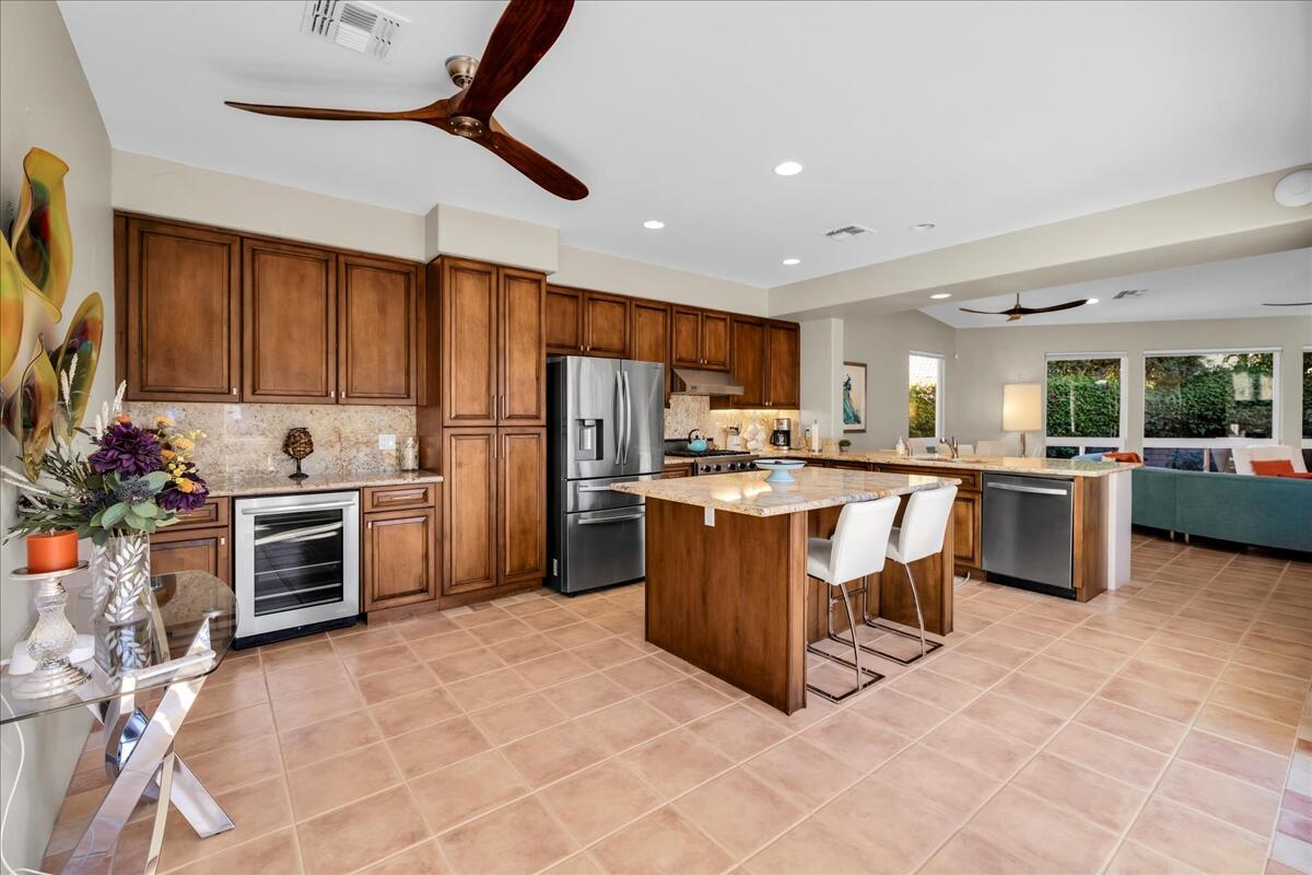 La Quinta, California, 92253, United States, 3 Bedrooms Bedrooms, ,3 BathroomsBathrooms,Residential,For Sale,1990308