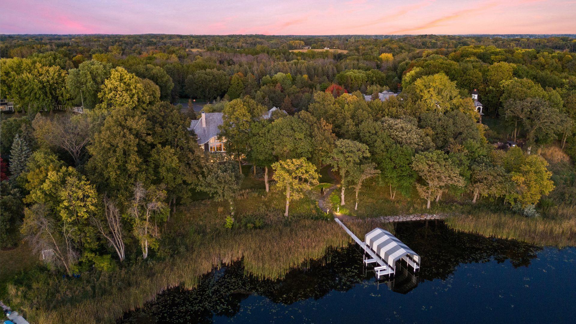 Orono, Minnesota, 55391, United States, 5 Bedrooms Bedrooms, ,5 BathroomsBathrooms,Residential,For Sale,1792914