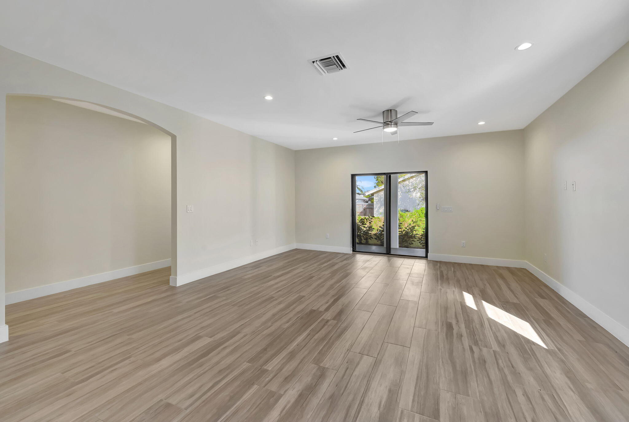 Delray Beach, Florida, 33444, United States, 3 Bedrooms Bedrooms, ,2 BathroomsBathrooms,Residential,For Sale,1690902
