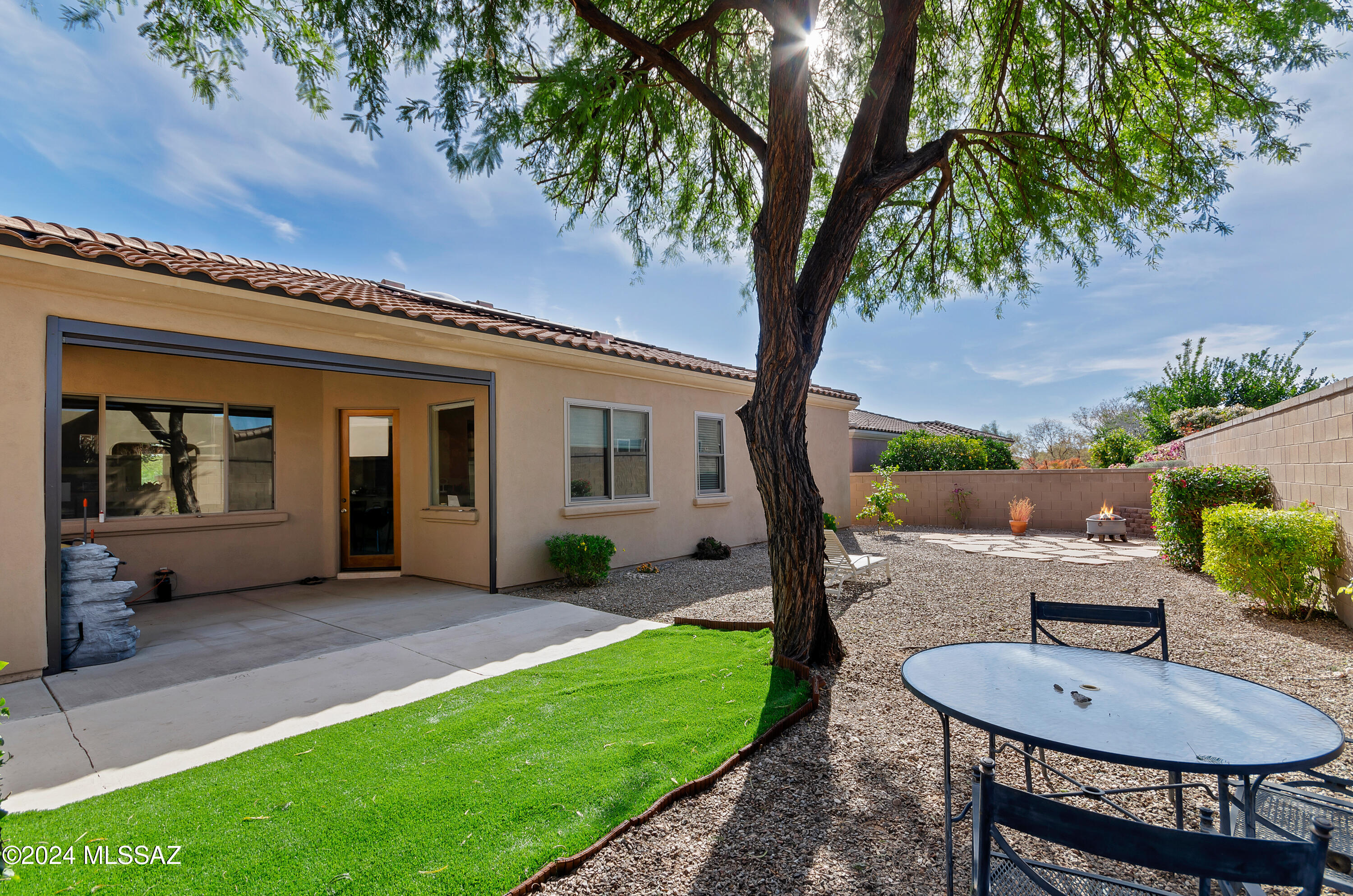 Tucson, Arizona, 85718, United States, 3 Bedrooms Bedrooms, ,2 BathroomsBathrooms,Residential,For Sale,1847583
