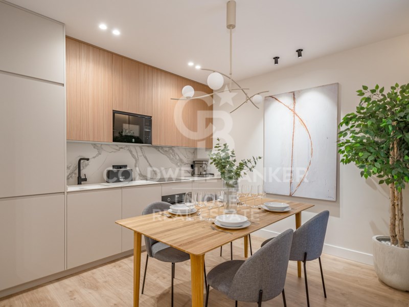 Madrid, Madrid, Centro Madrid, Madrid, Centro Madr, Madrid, Comunidad de Madrid, ES, 2 Bedrooms Bedrooms, ,2 BathroomsBathrooms,Residential,For Sale,Madrid, Madrid, Centro Madrid, Madrid, Centro Madr,1616677