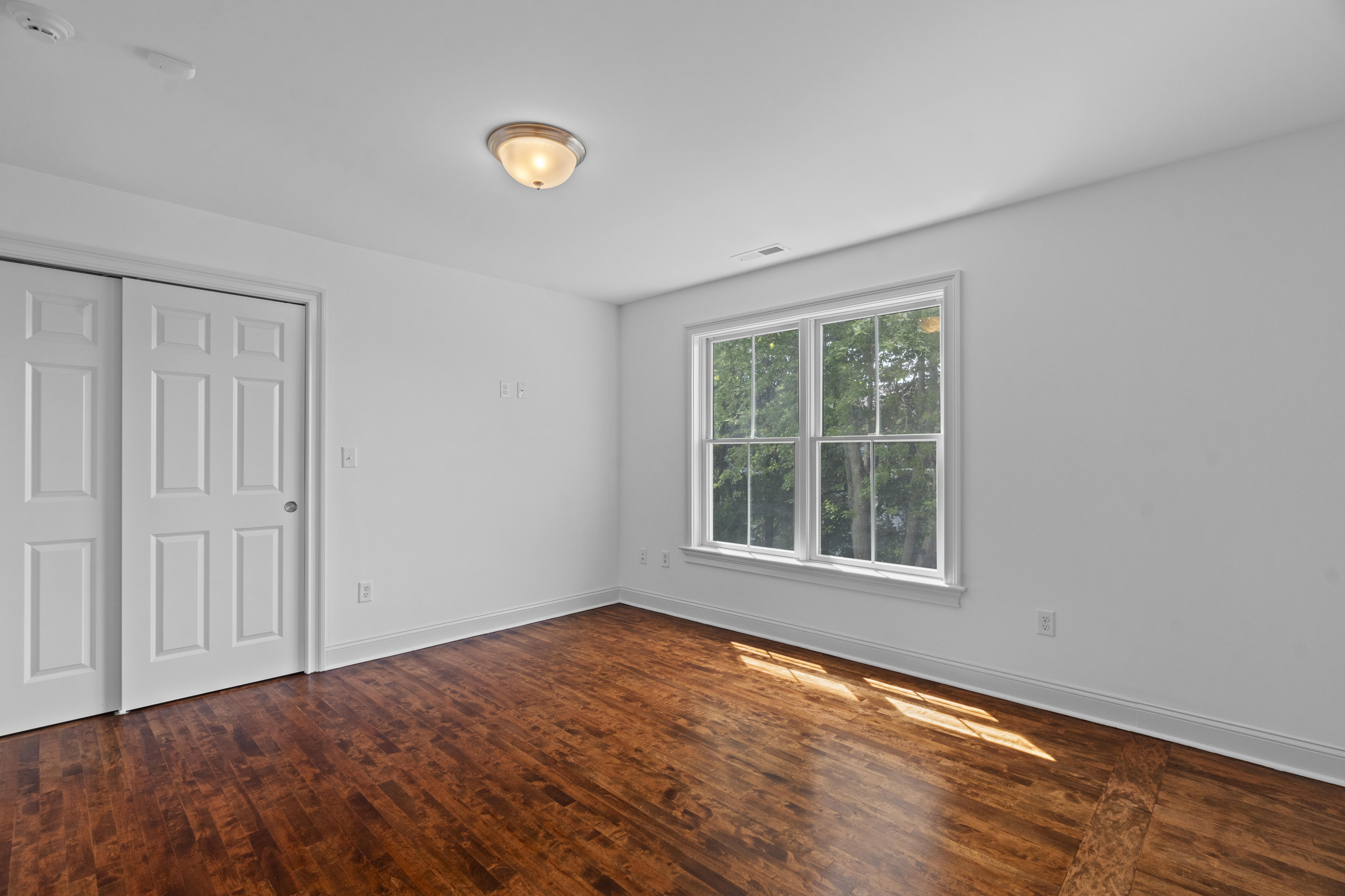  64 Webster Point Road - 物件實景