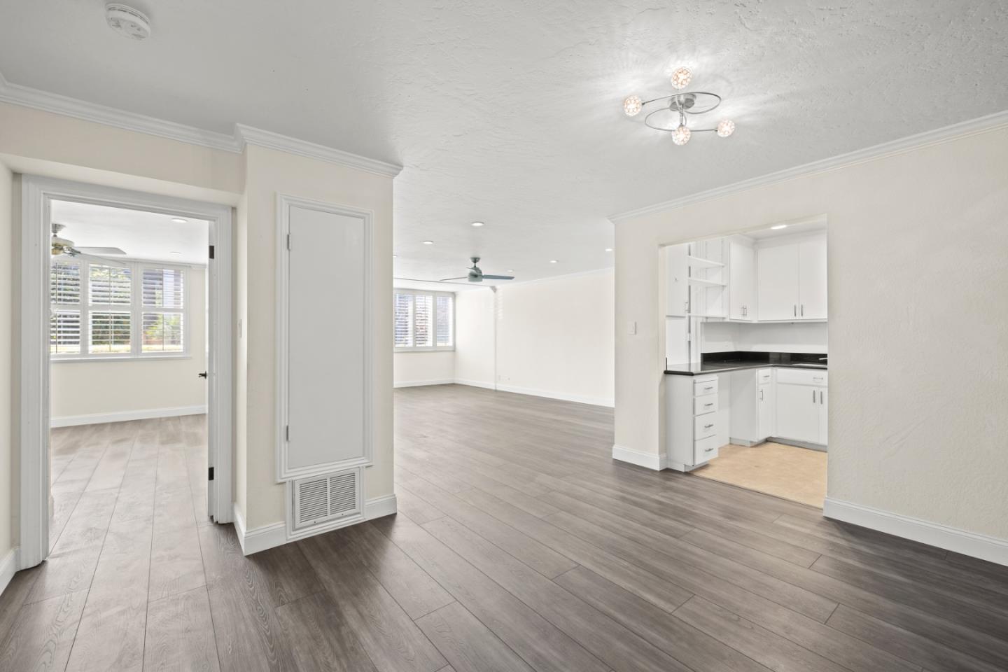 San Mateo, California, 94401, United States, 1 Bedroom Bedrooms, ,1 BathroomBathrooms,Residential,For Sale,1951170