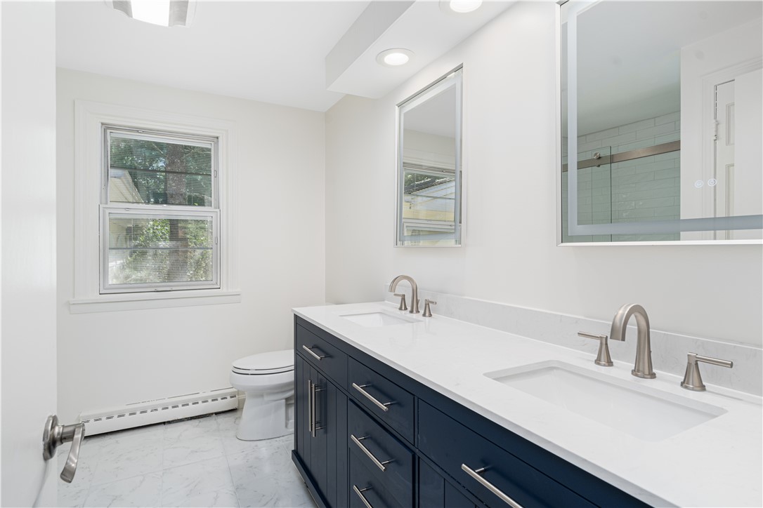 Warwick, Rhode Island, 02886, United States, 4 Bedrooms Bedrooms, ,2 BathroomsBathrooms,Residential,For Sale,1918180