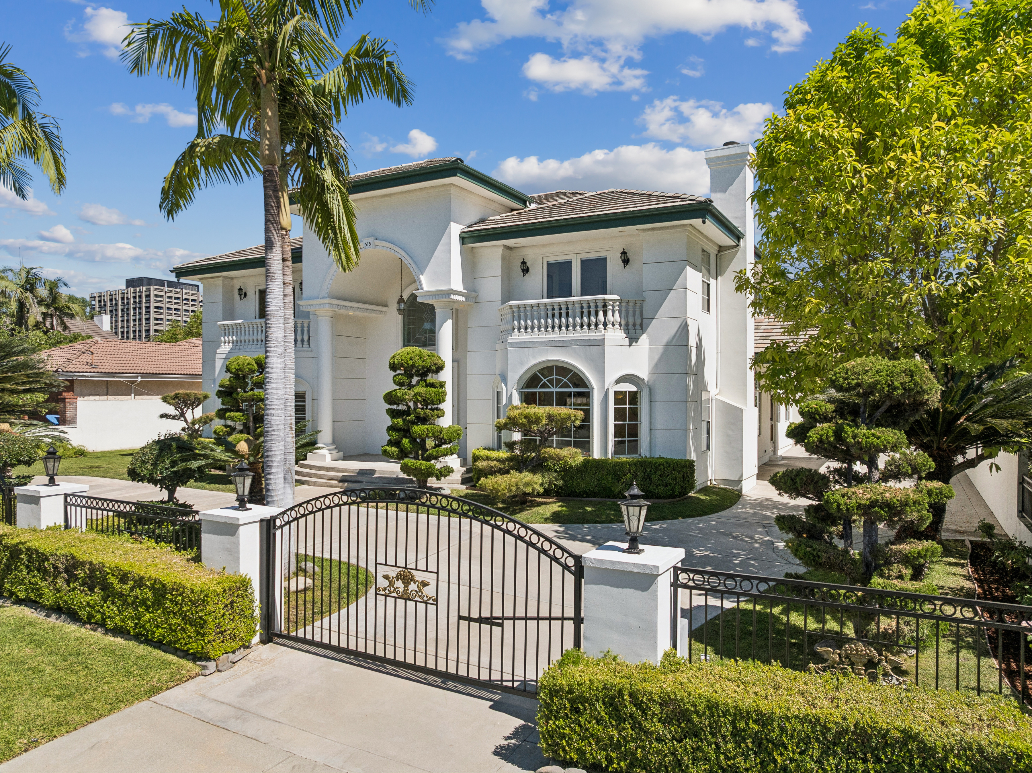  515 West Le Roy Avenue - 物件實景