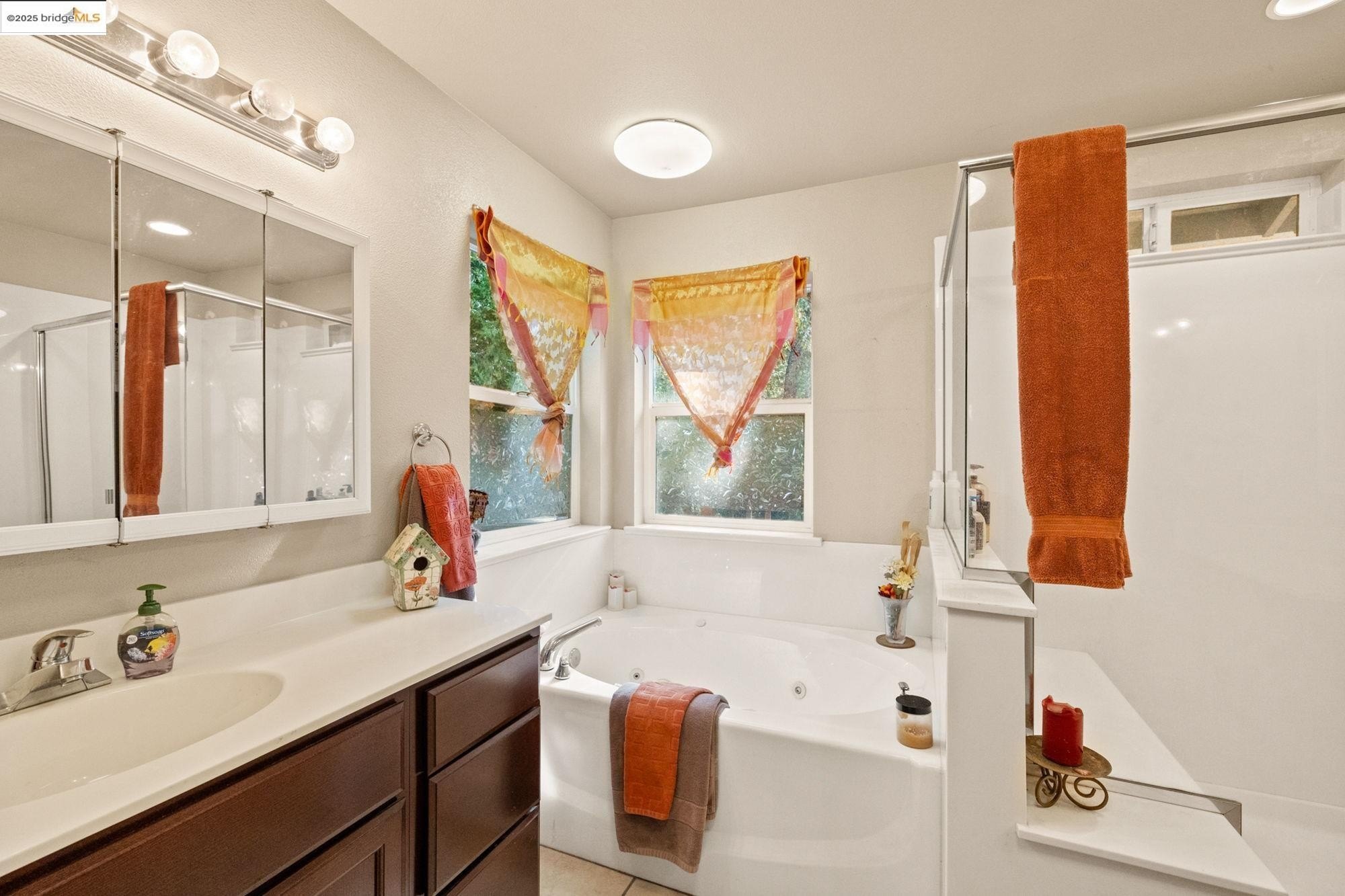 Sonora, California, 95370, United States, 5 Bedrooms Bedrooms, ,3 BathroomsBathrooms,Residential,For Sale,1979113