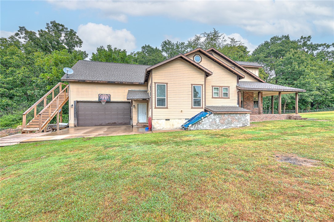 Gravette, Arkansas, 72736, United States, 3 Bedrooms Bedrooms, ,3 BathroomsBathrooms,Residential,For Sale,1933044