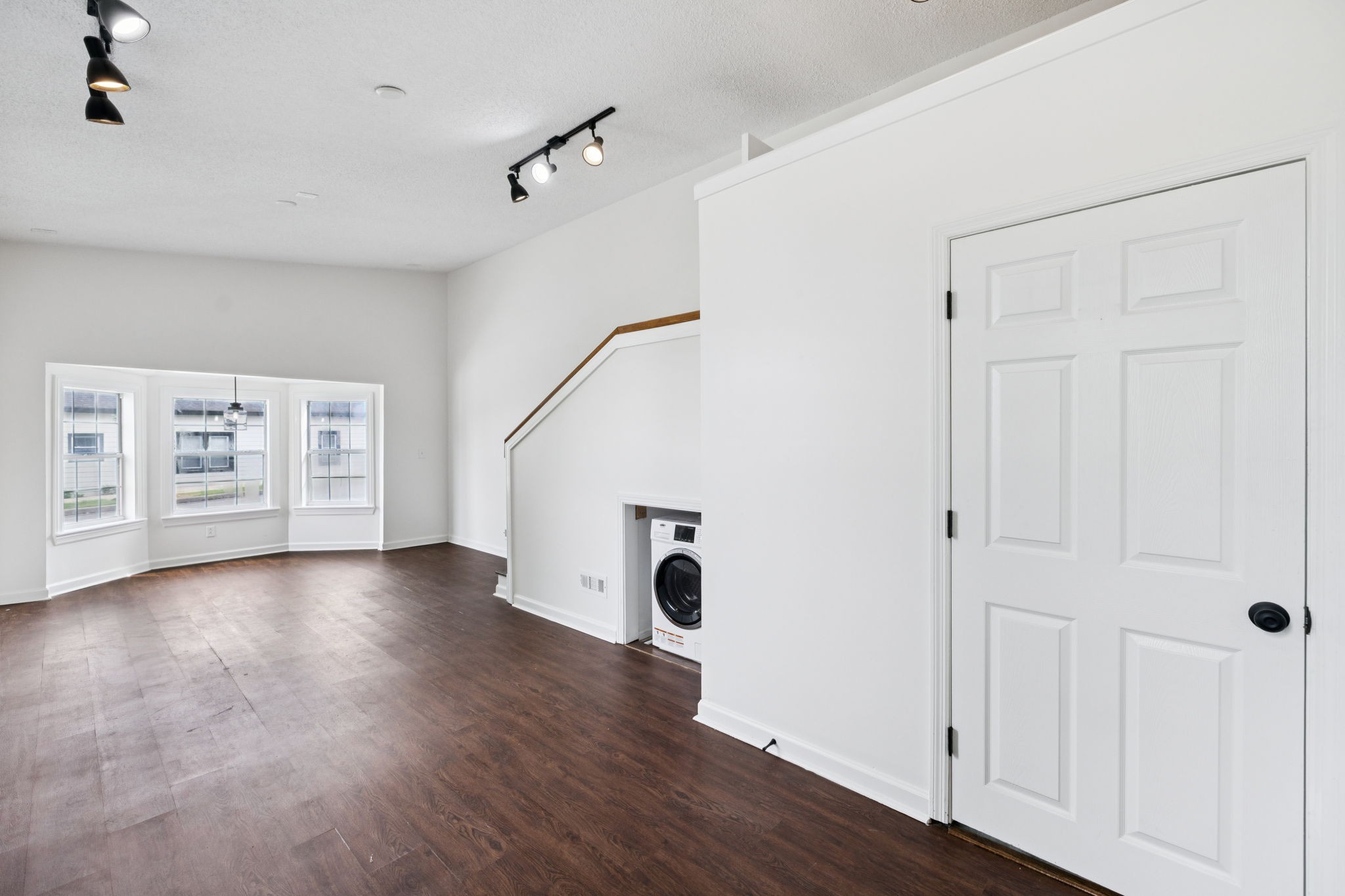 Nashville, Tennessee, 37209, United States, 4 Bedrooms Bedrooms, ,3 BathroomsBathrooms,Residential,For Sale,1873930