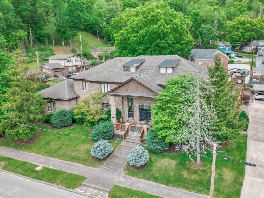 Paintsville, Kentucky, 41240, United States, 6 Bedrooms Bedrooms, ,6 BathroomsBathrooms,Residential,For Sale,1936965