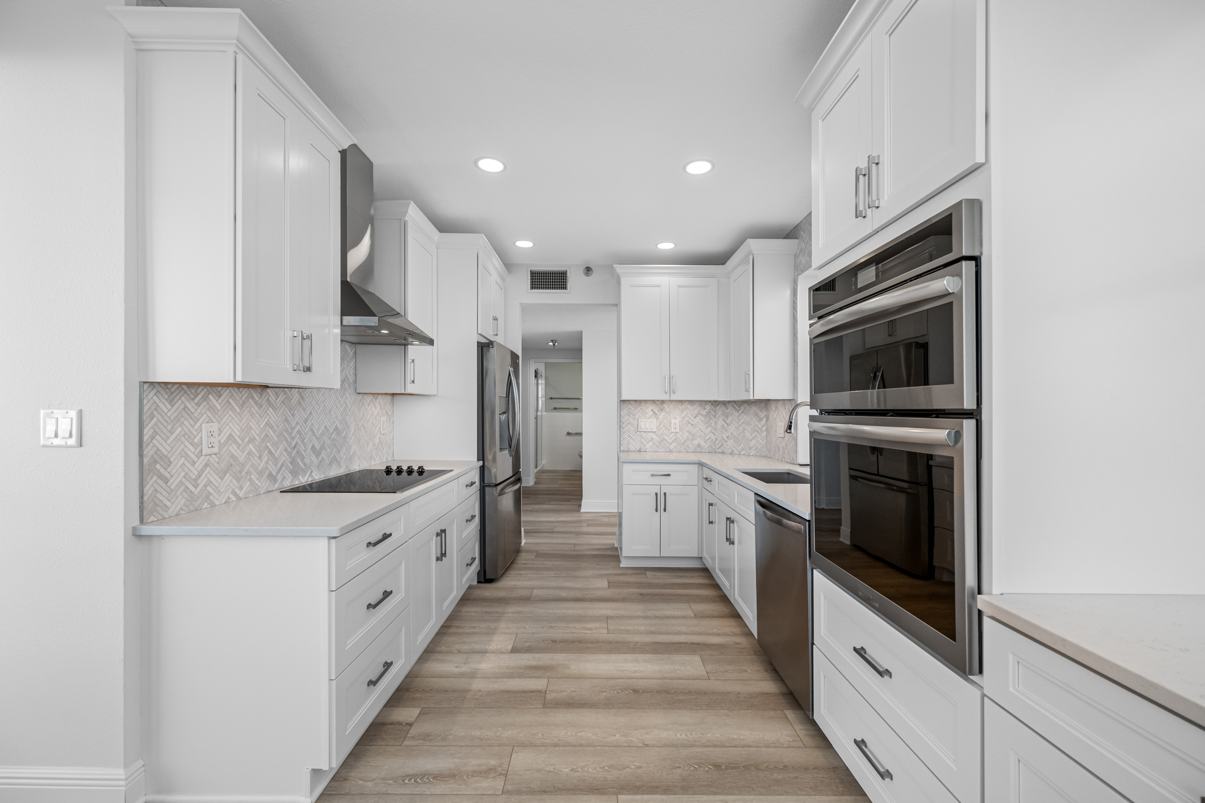 South Pasadena, Florida, 33707, United States, 2 Bedrooms Bedrooms, ,2 BathroomsBathrooms,Residential,For Sale,1987070