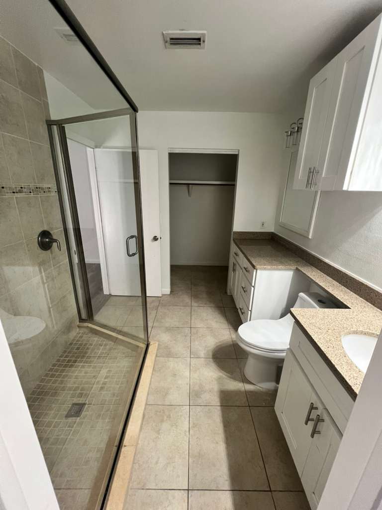 Temple Terrace, Florida, 33617, United States, 5 Bedrooms Bedrooms, ,3 BathroomsBathrooms,Residential,For Sale,1980610