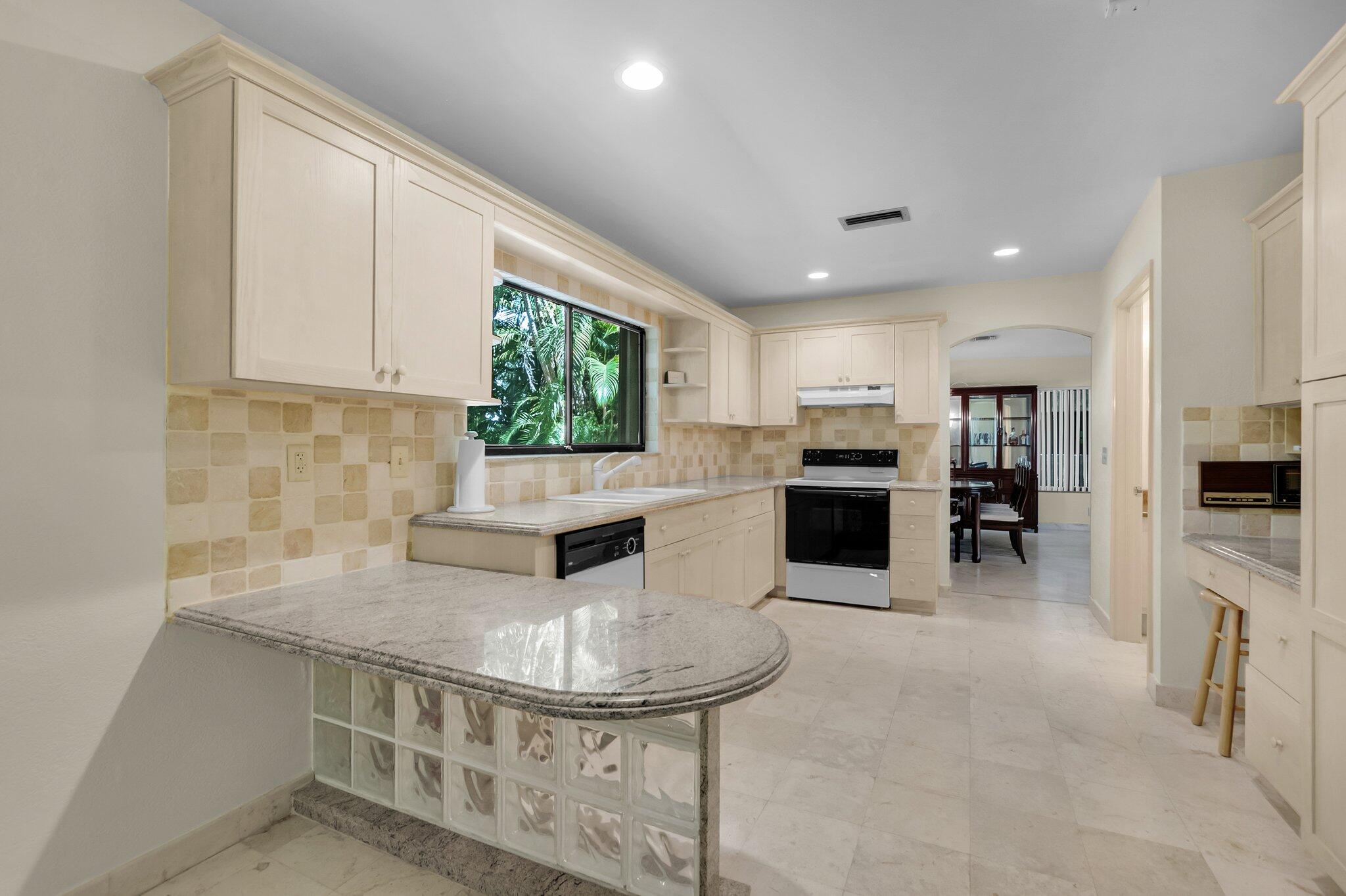 Boca Raton, Florida, 33486, United States, 3 Bedrooms Bedrooms, ,3 BathroomsBathrooms,Residential,For Sale,1839794