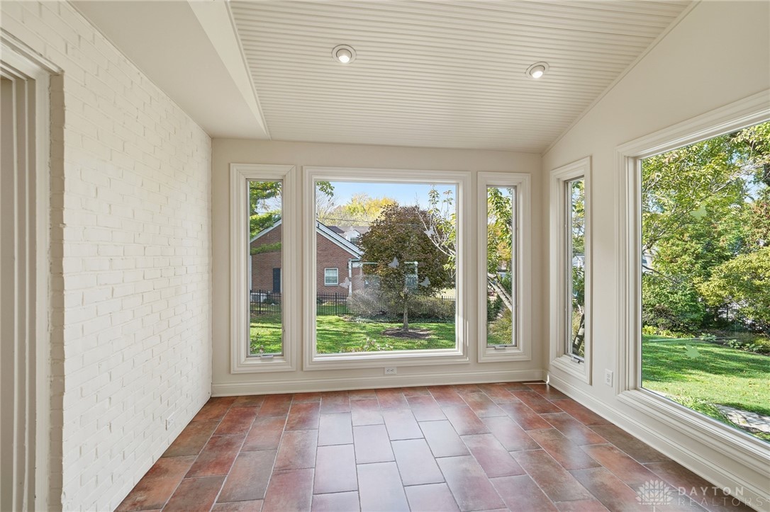 Oakwood, Ohio, 45409, United States, 4 Bedrooms Bedrooms, ,3 BathroomsBathrooms,Residential,For Sale,1987886