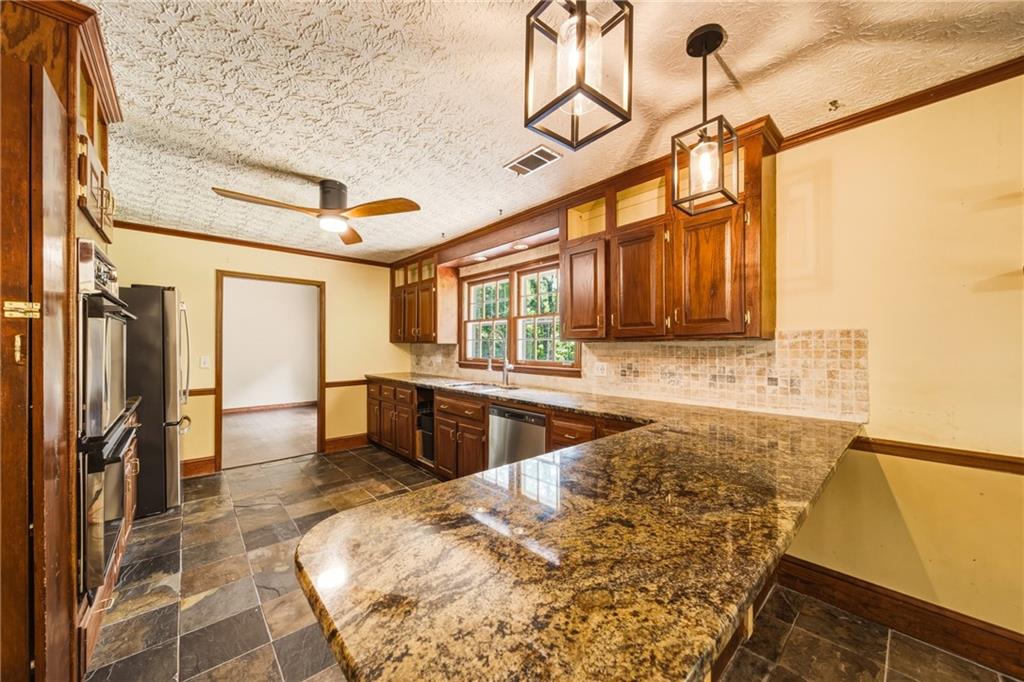Roswell, Georgia, 30076, United States, 4 Bedrooms Bedrooms, ,3 BathroomsBathrooms,Residential,For Sale,2049337
