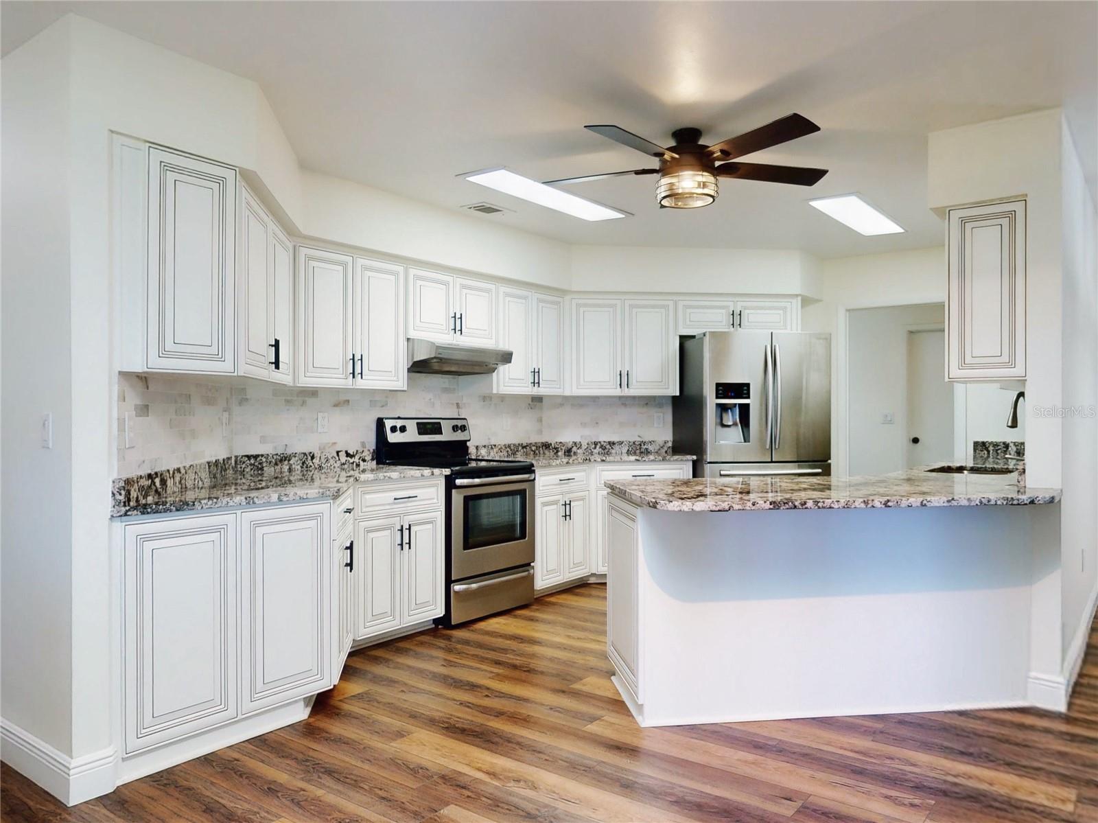 OCALA, Florida, 34482, United States, 3 Bedrooms Bedrooms, ,2 BathroomsBathrooms,Residential,For Sale,1766326