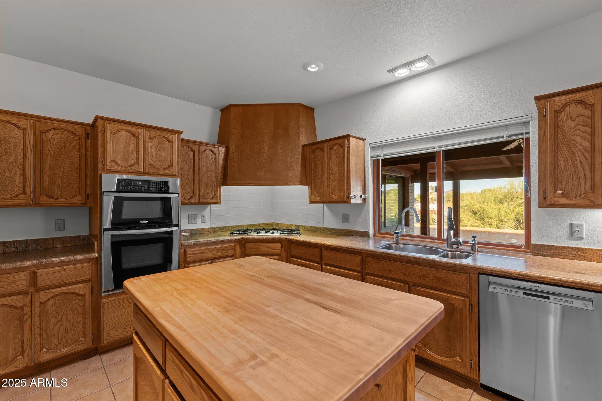 Wickenburg, Arizona, 85390, United States, 3 Bedrooms Bedrooms, ,3 BathroomsBathrooms,Residential,For Sale,1976707