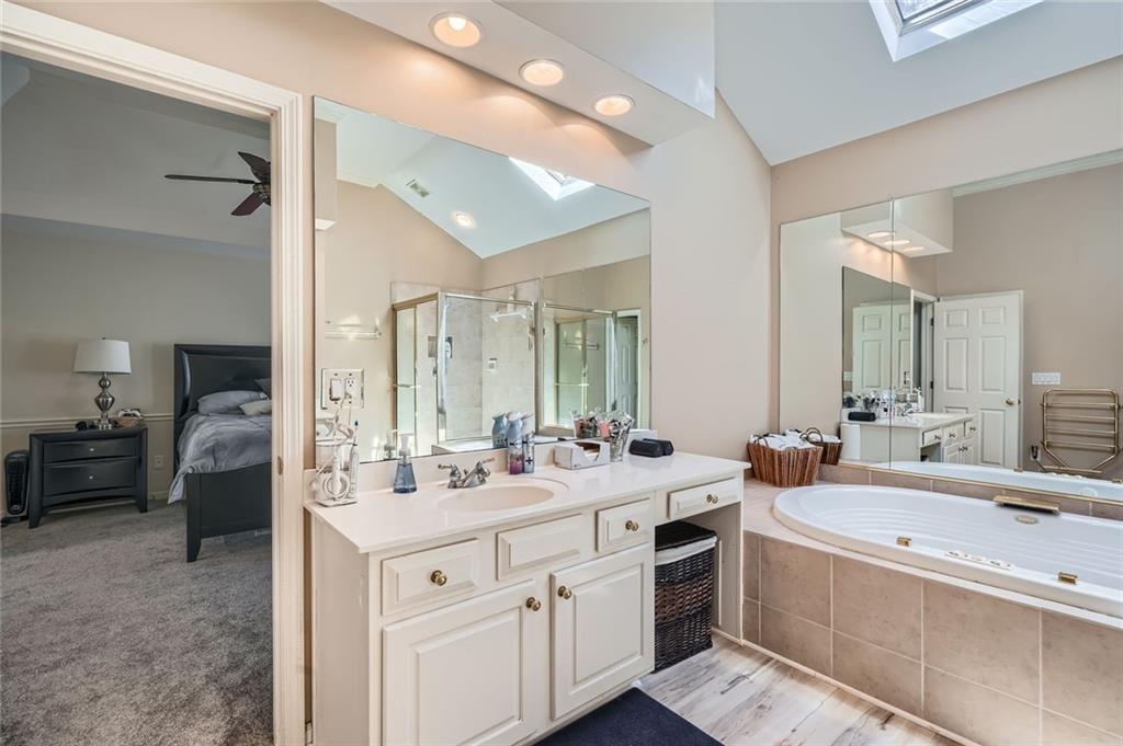 Mableton, Georgia, 30126, United States, 4 Bedrooms Bedrooms, ,5 BathroomsBathrooms,Residential,For Sale,1744905
