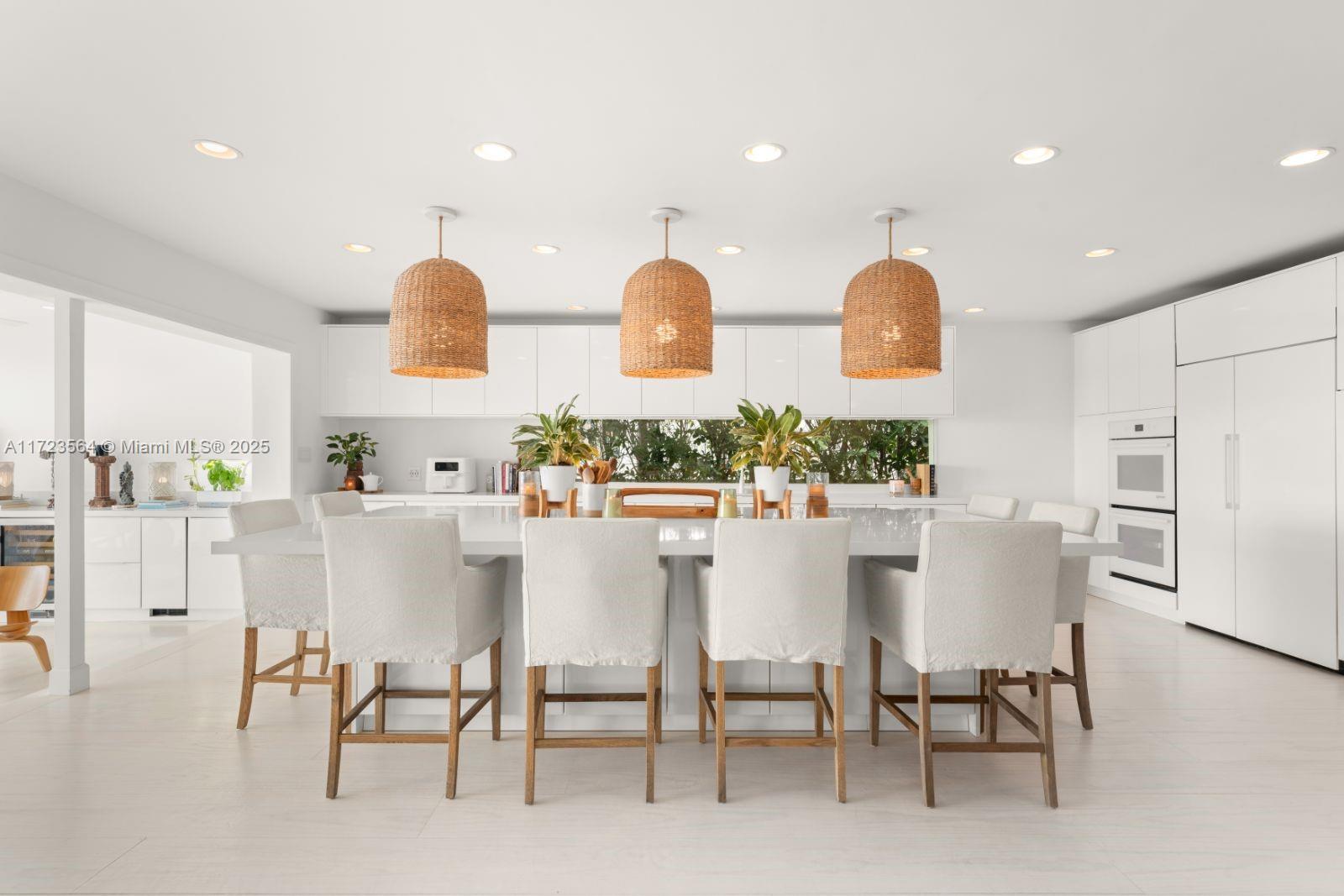 Miami Beach, Florida, 33141, United States, 4 Bedrooms Bedrooms, ,4 BathroomsBathrooms,Residential,For Sale,1688608