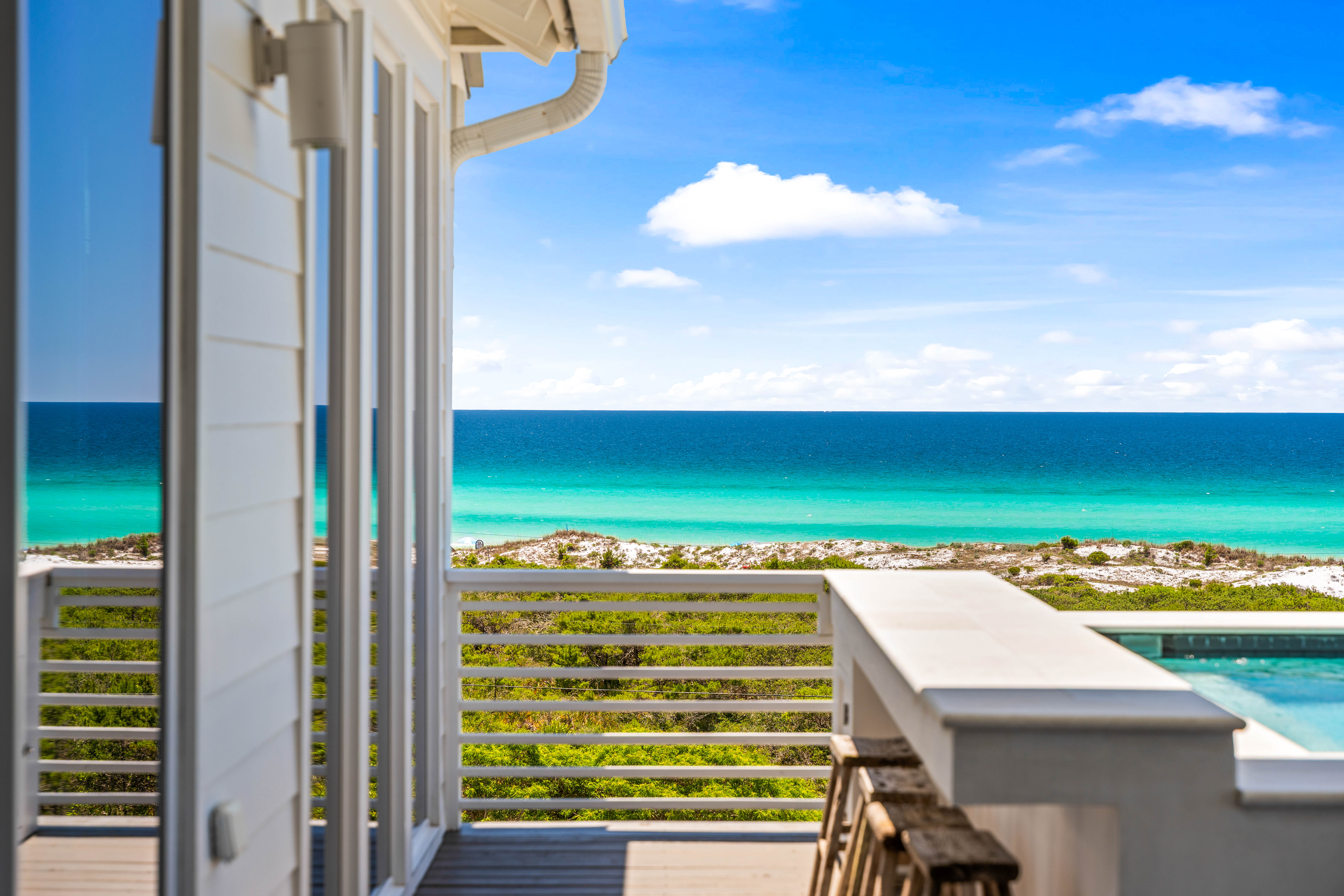  Four-Level Coastal Estate with Gulf Views in Exclusive Mala Beach - 物件實景